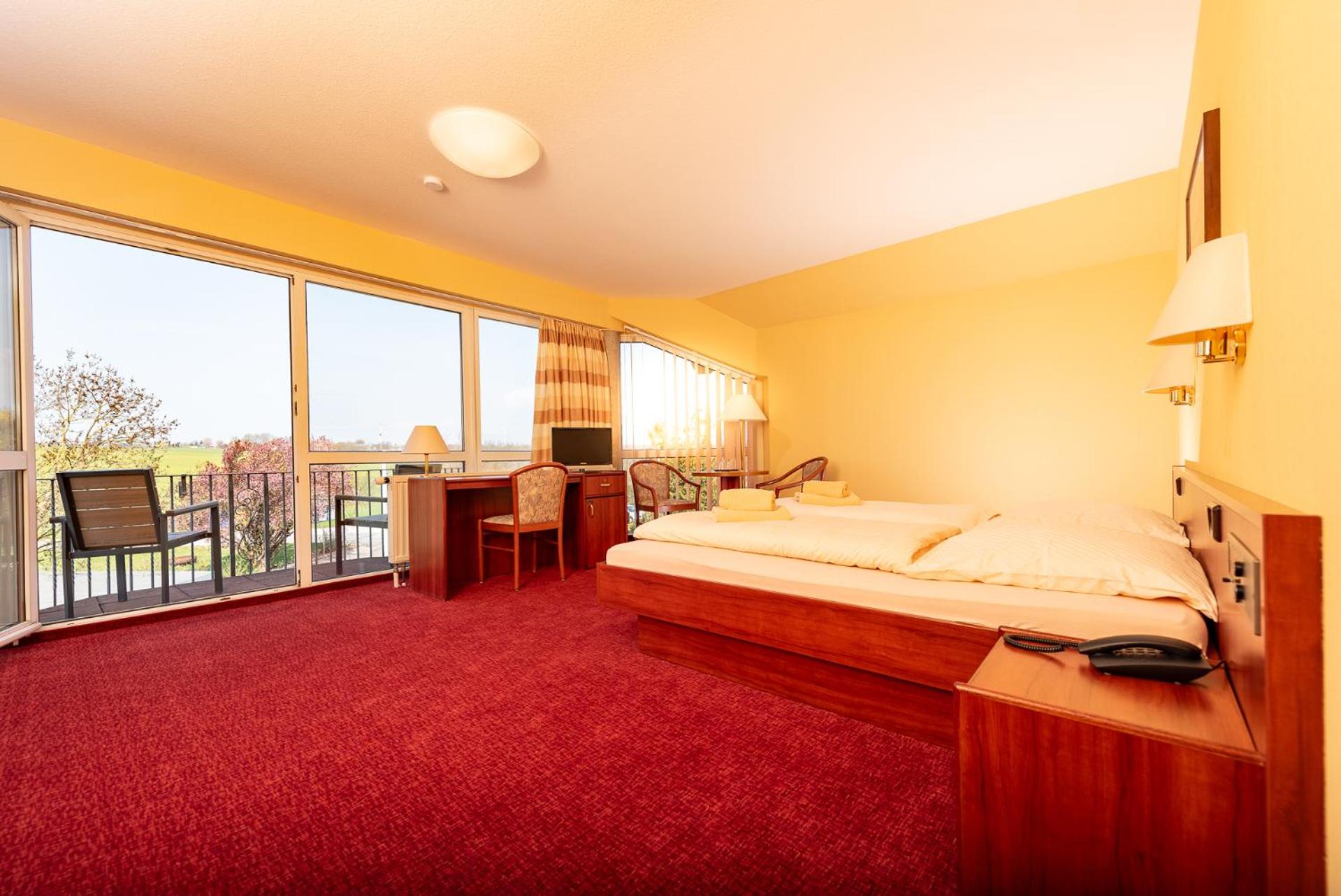 Twin Room with Balcony