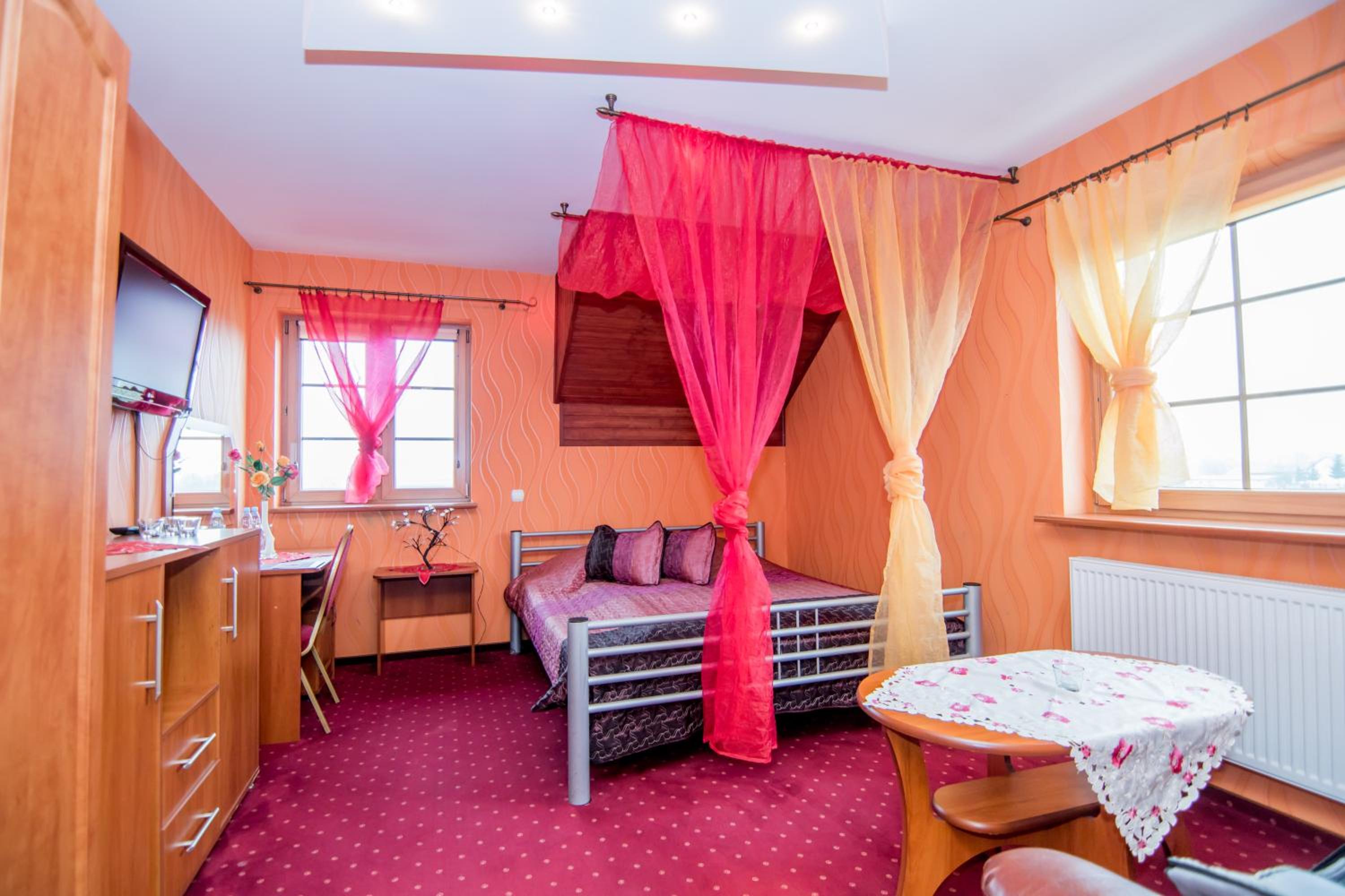 Double Room - Photo 1
