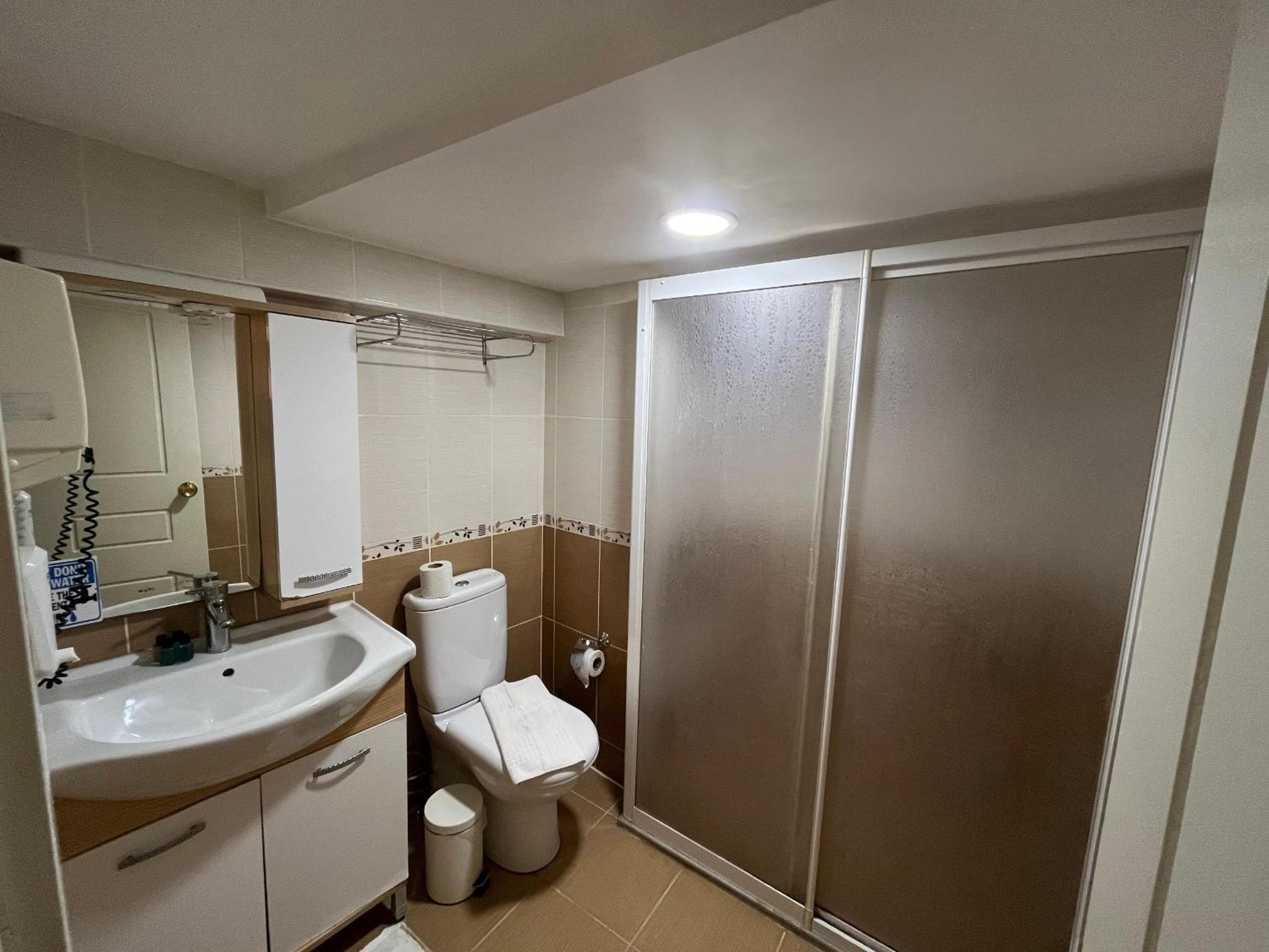 Single Room photo 2
