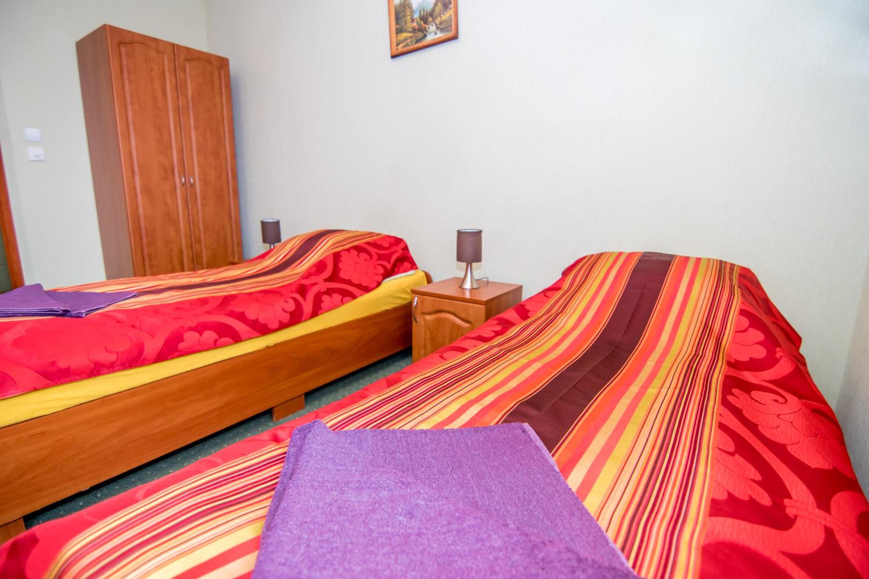 Double Room - Photo 4