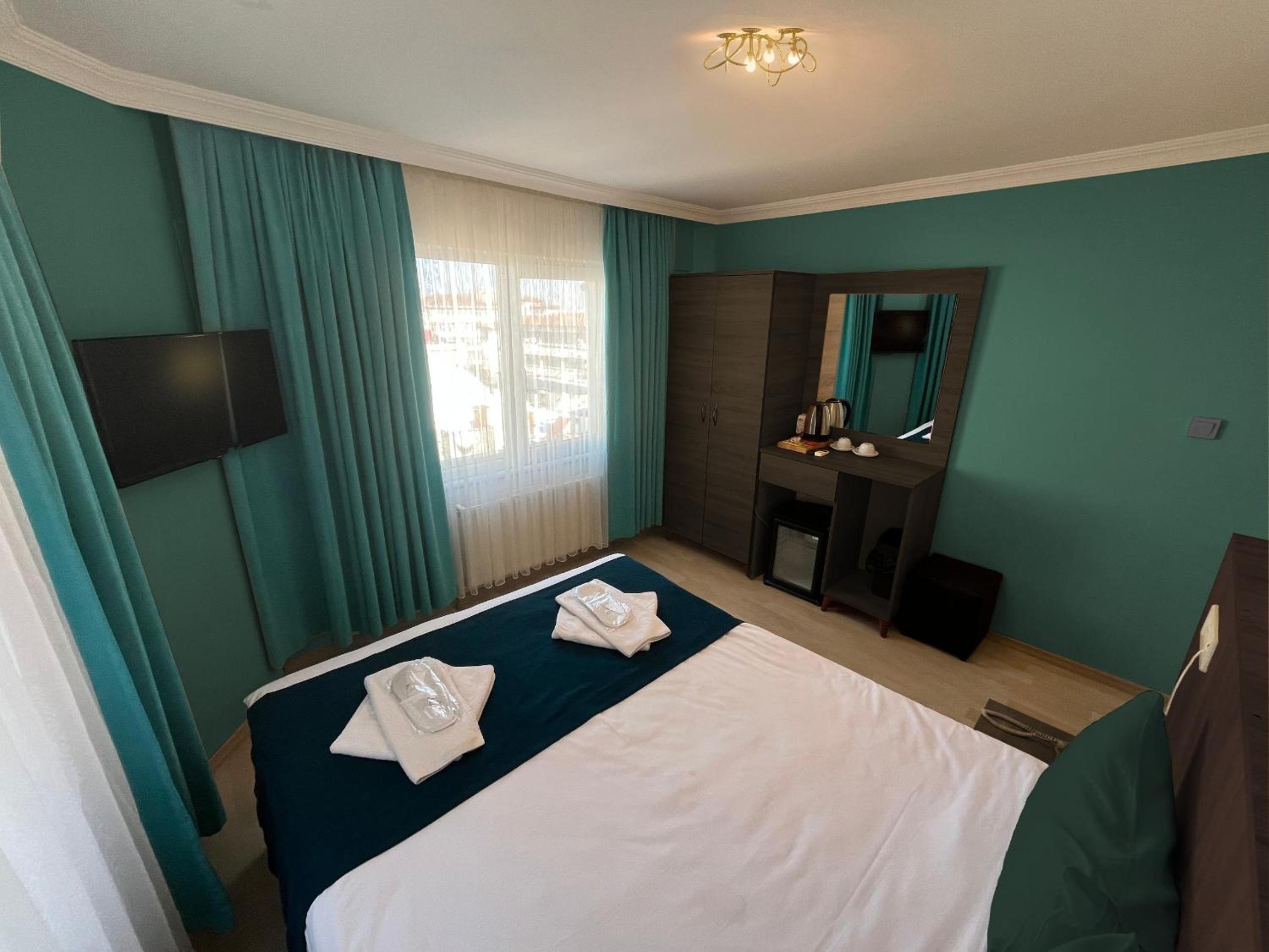 Standard Double Room photo 3