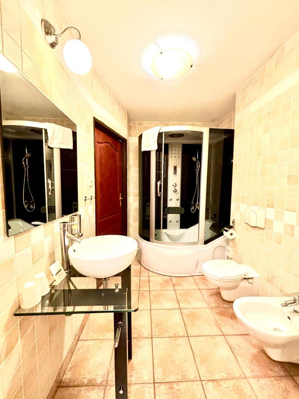 Classic Apartment - Photo 6