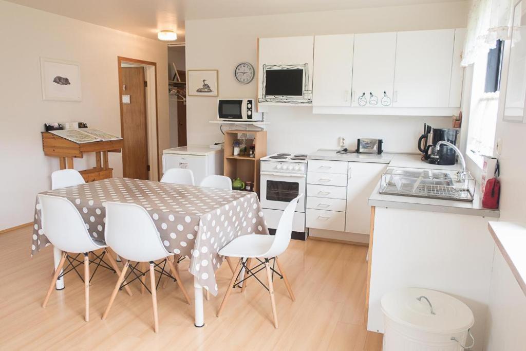 Three-Bedroom Apartment with Ocean View photo 3