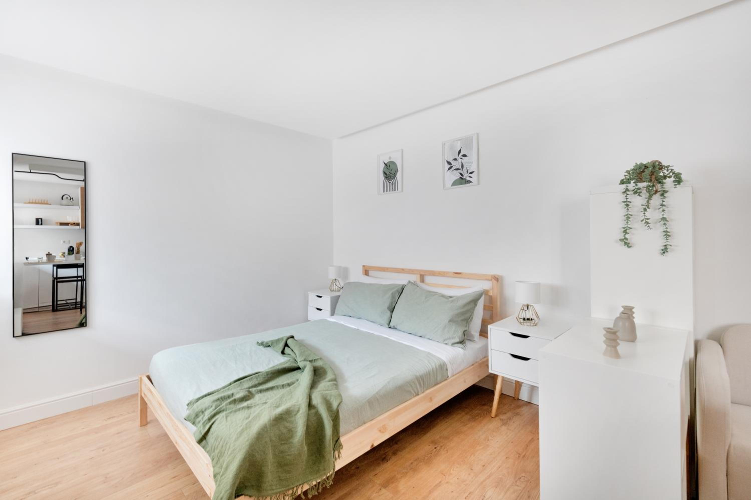 One-Bedroom Apartment