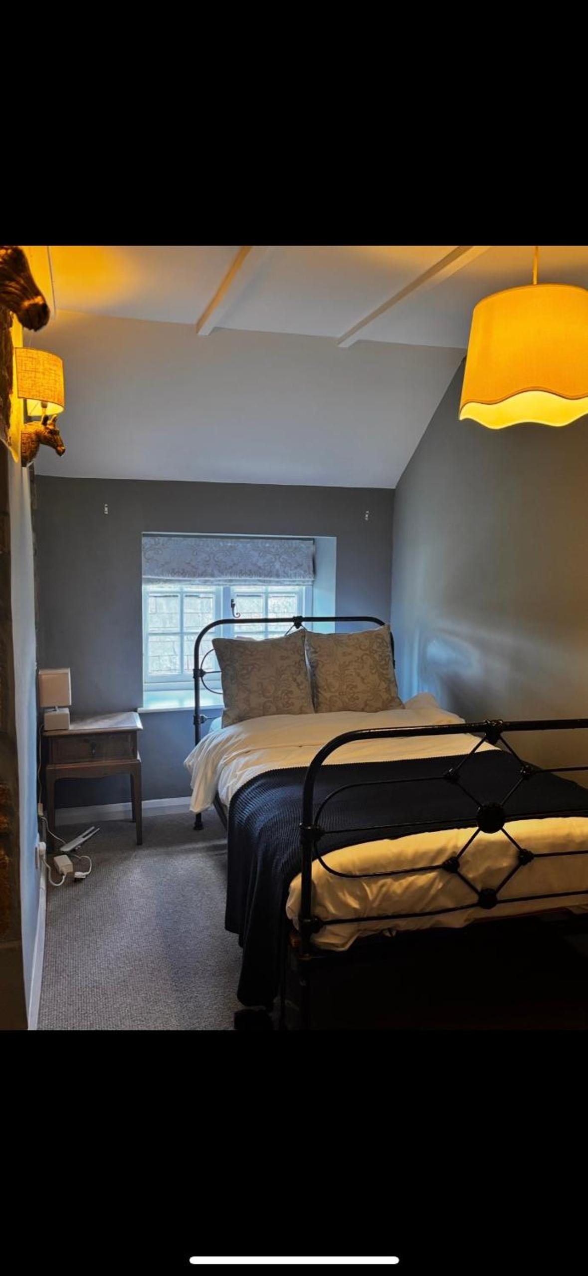 Family Room with Private Bathroom photo 3