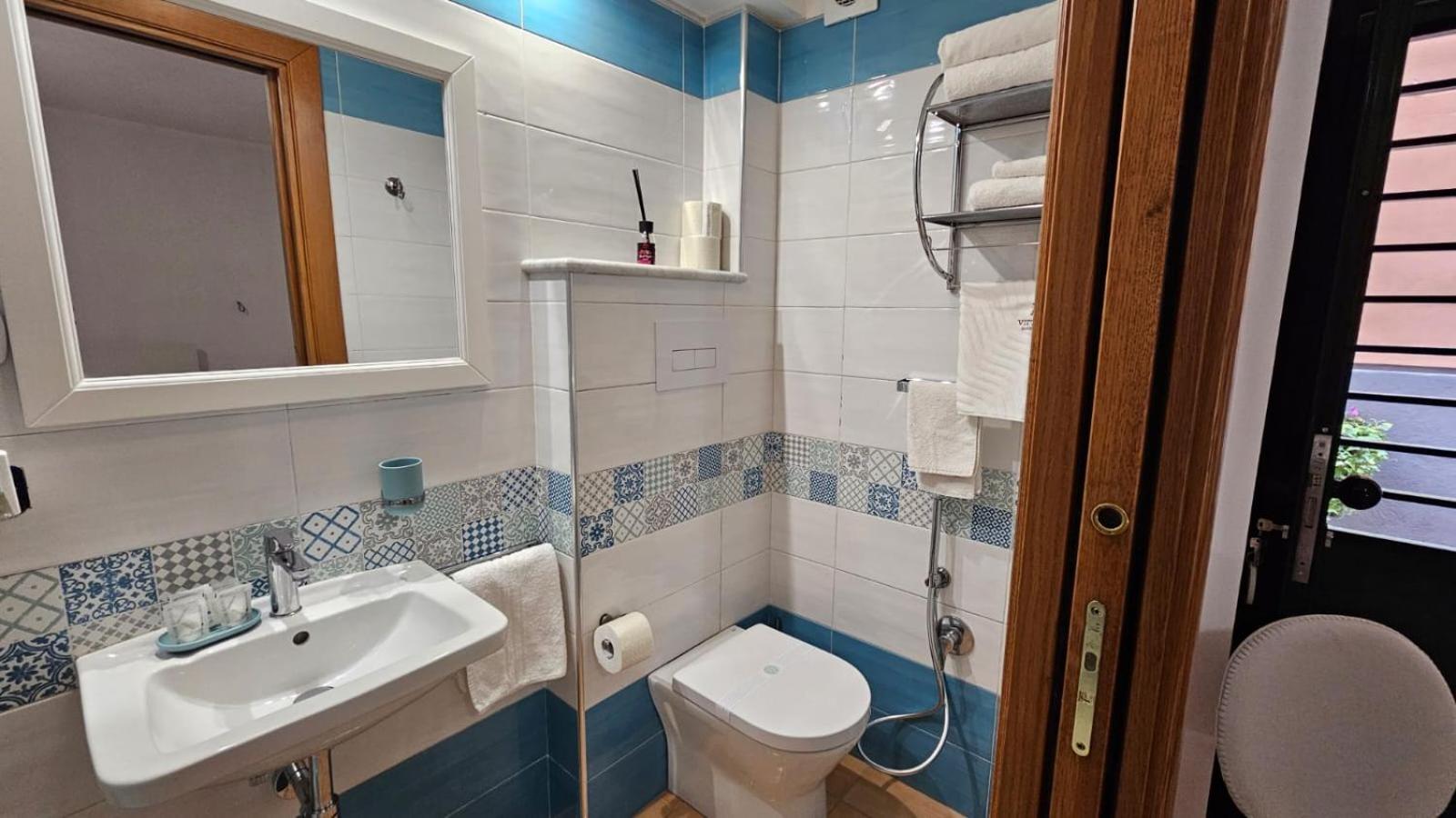 Deluxe Single Room photo 2