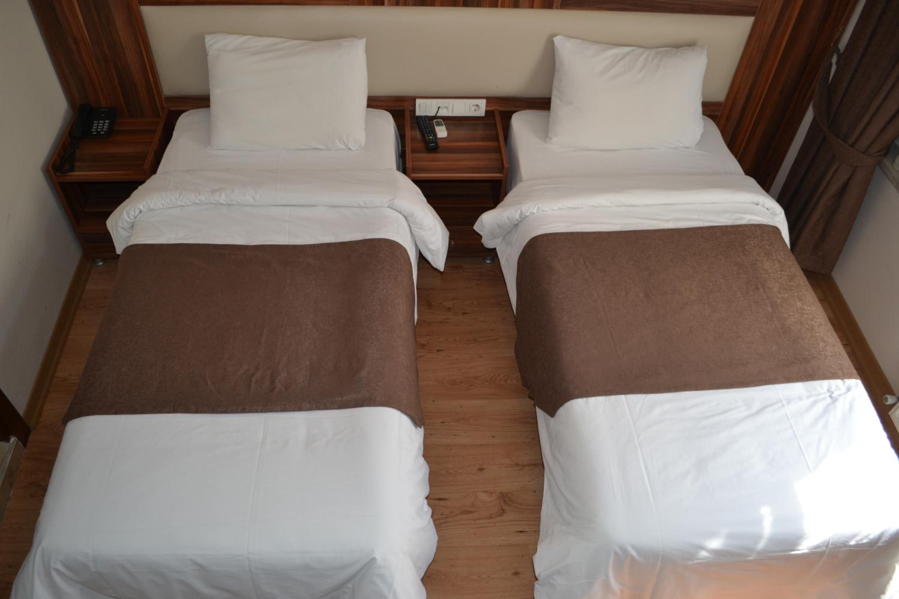 Standard Double Room photo 2