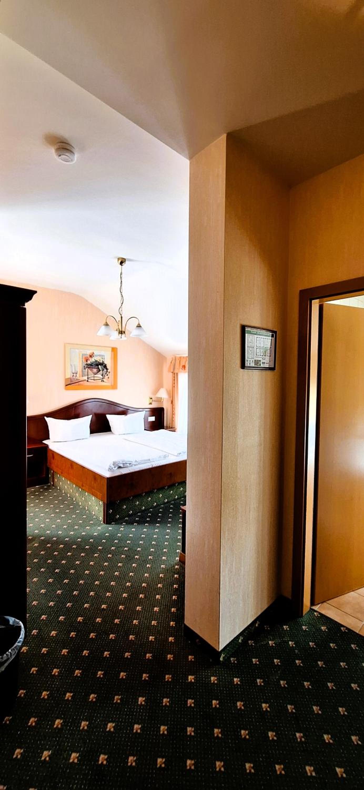 Large Double Room