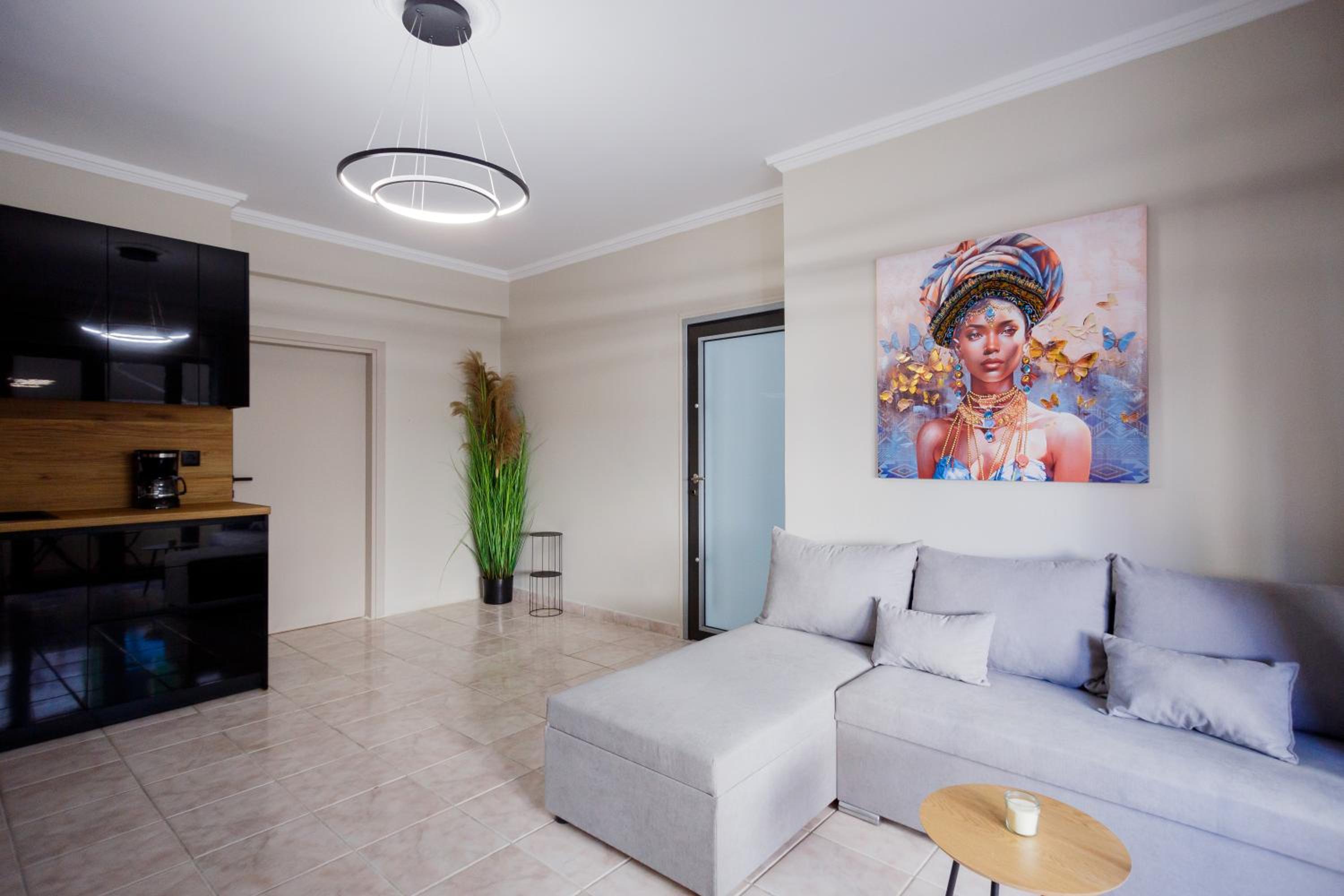 Apartment photo 2