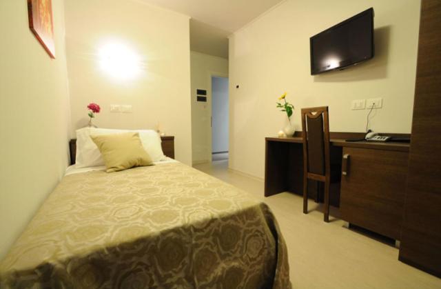 Single Room photo 1