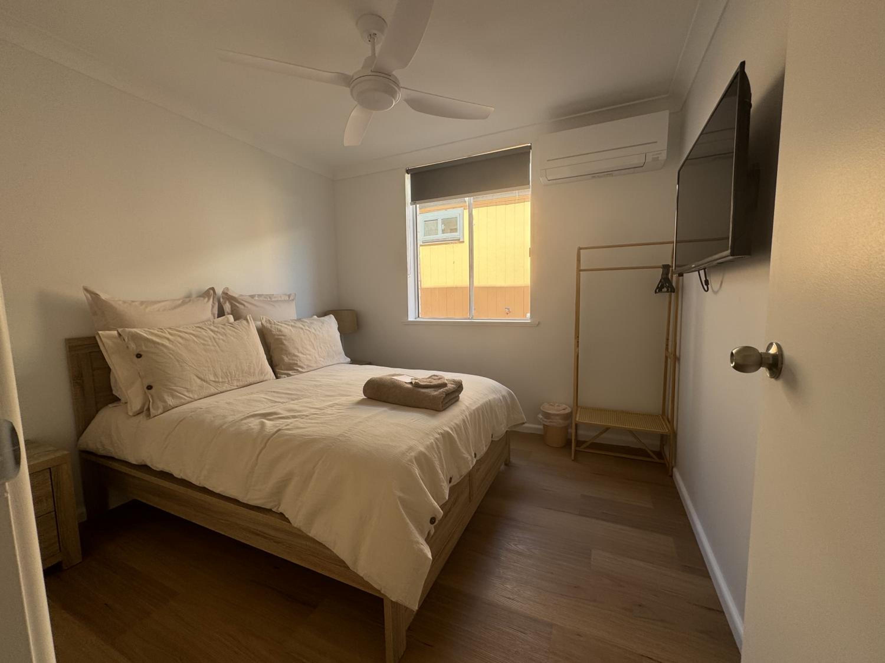 Double Room with Shared Bathroom