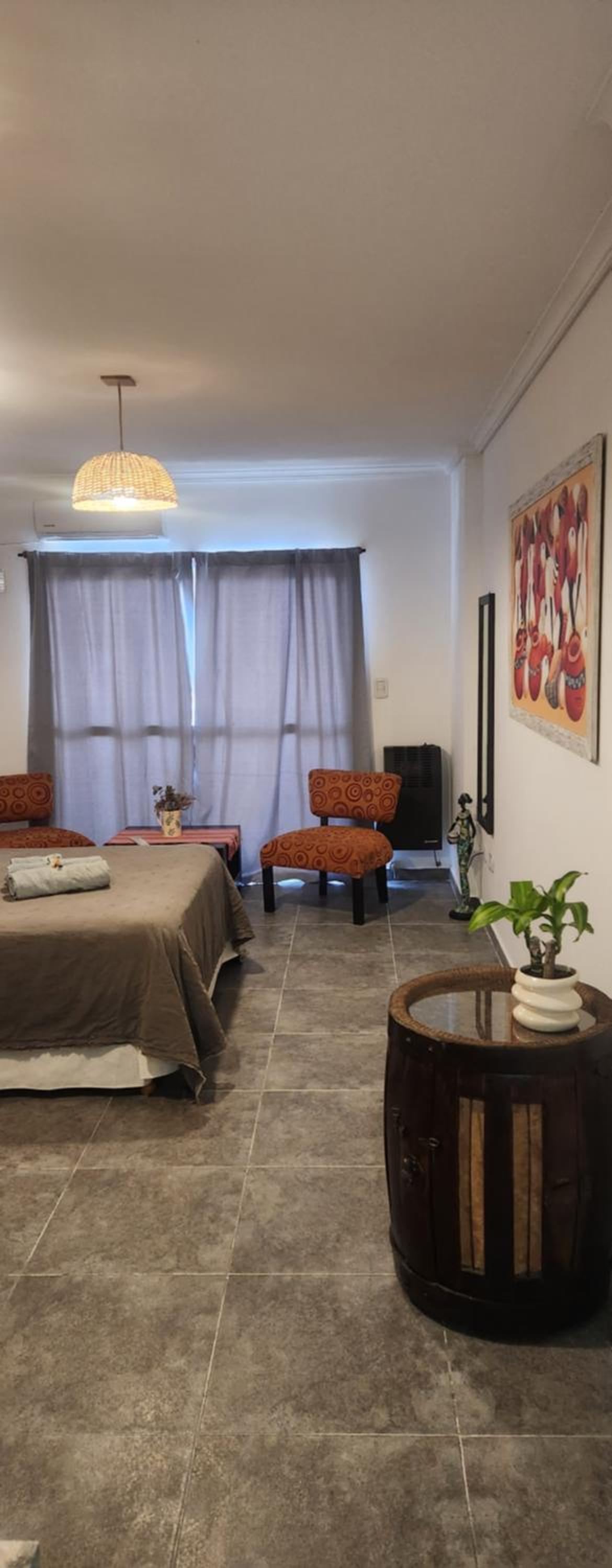 Studio Apartment with One Double Bed photo 1