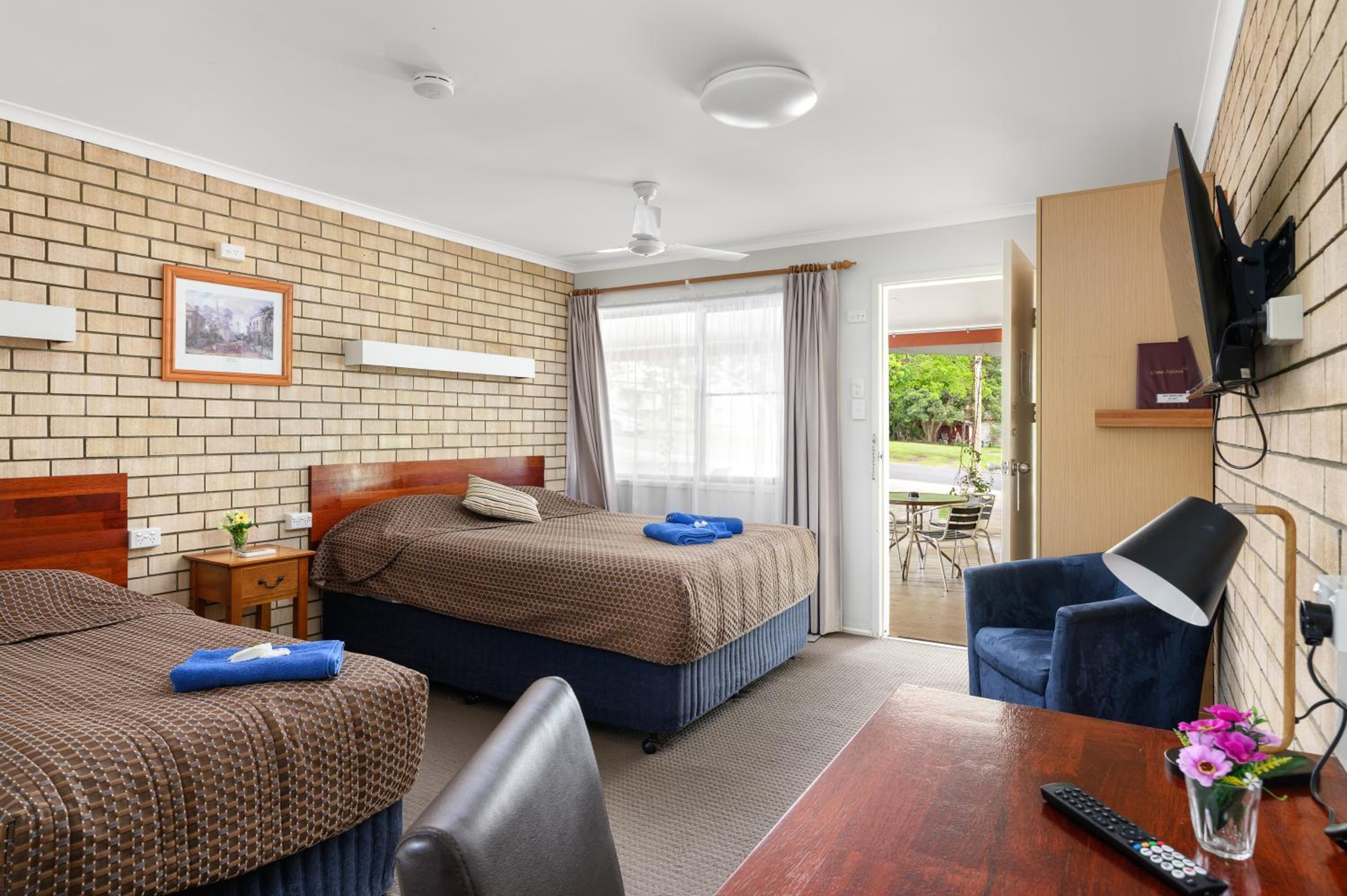 Budget Double or Twin Room photo 2