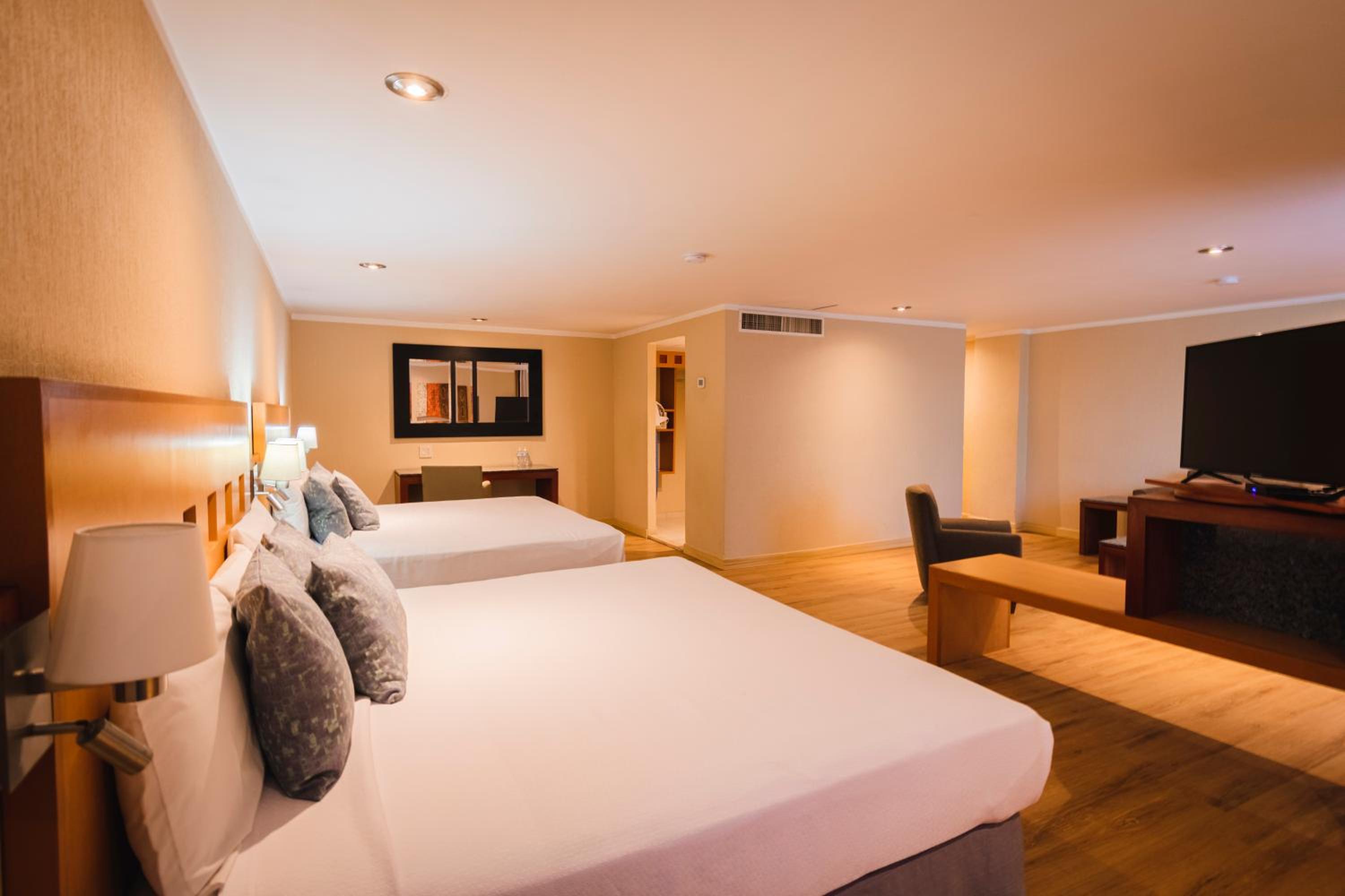 Junior Suite - Photo 2