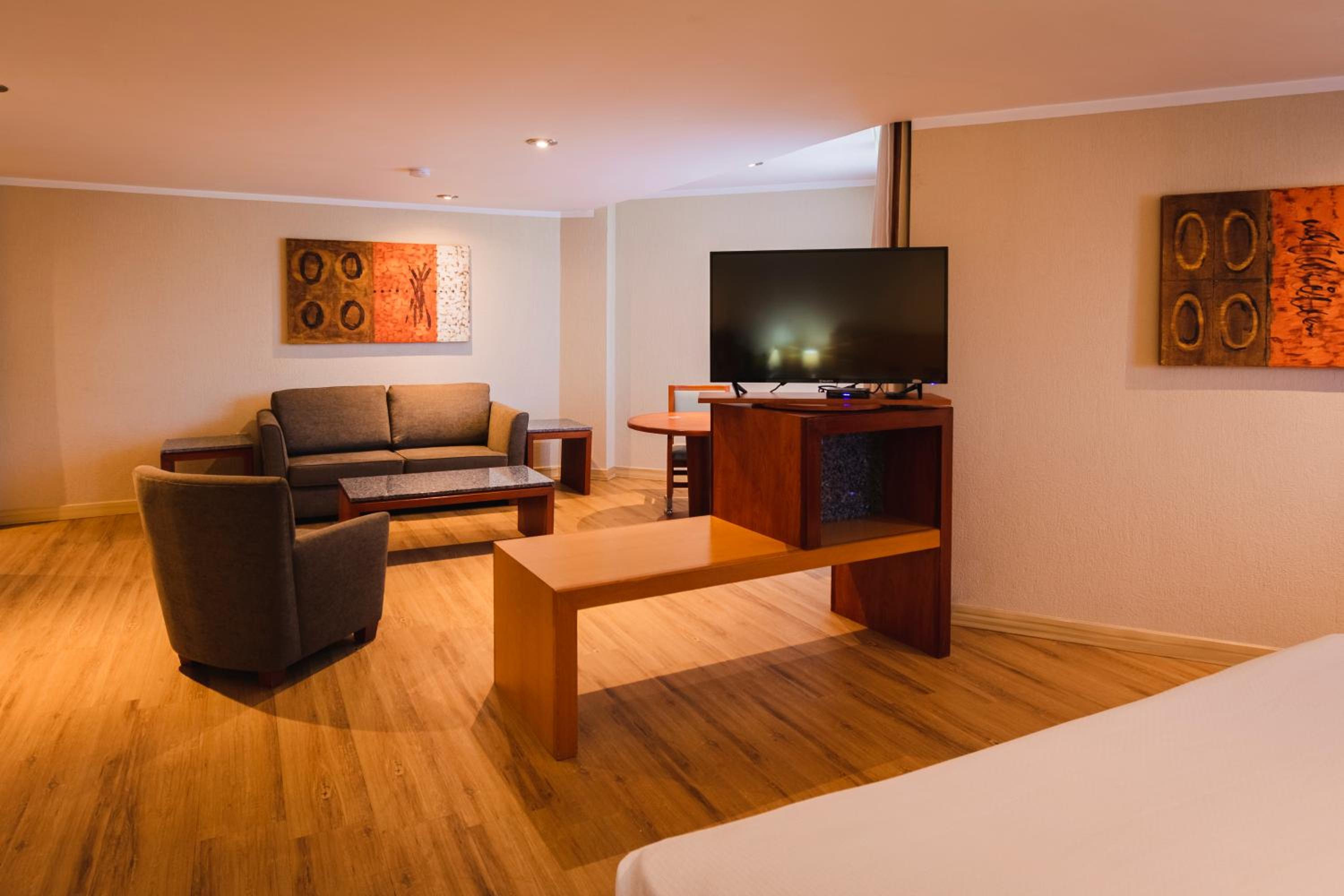 Junior Suite - Photo 1