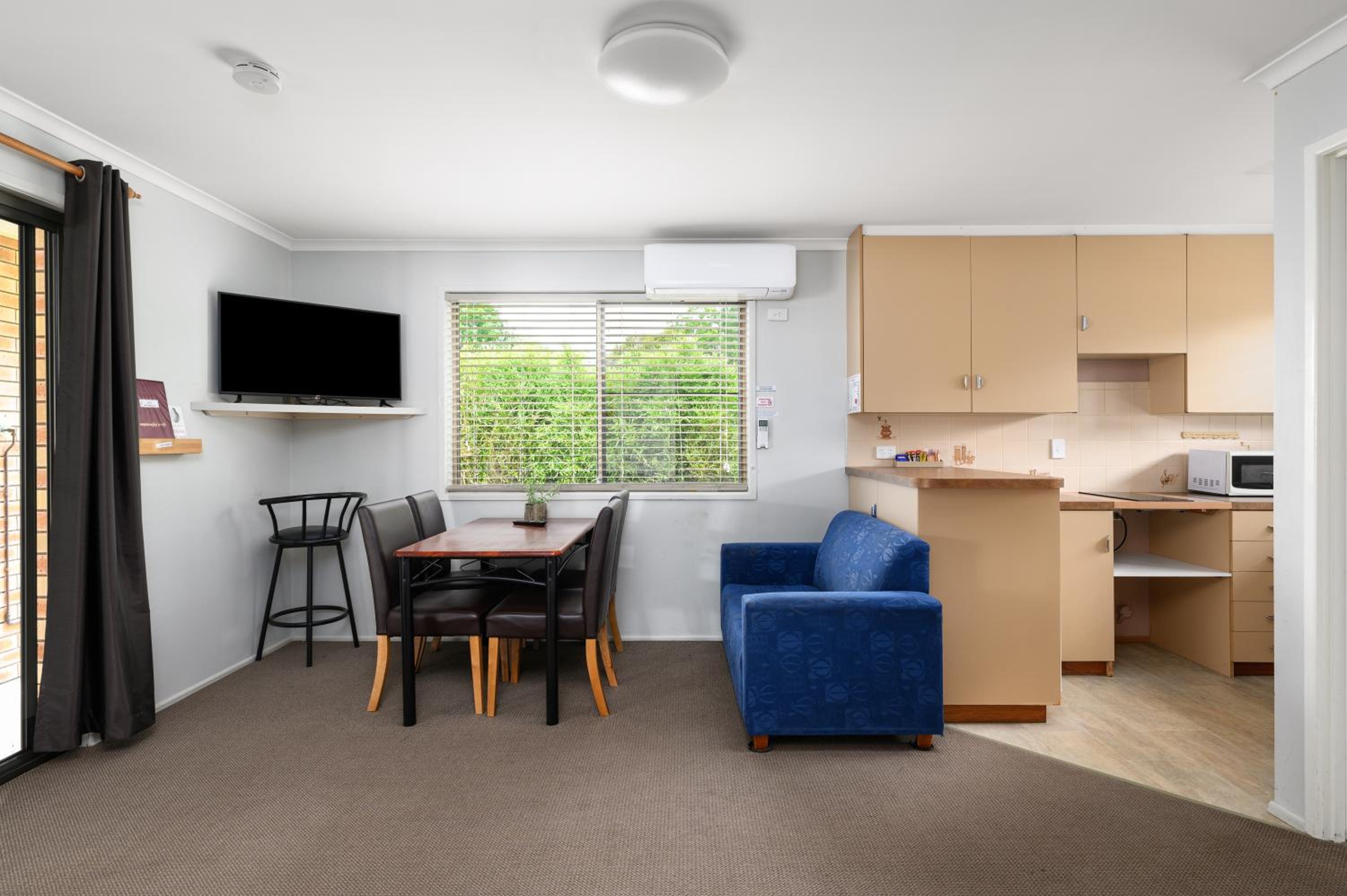 Family Room photo 1
