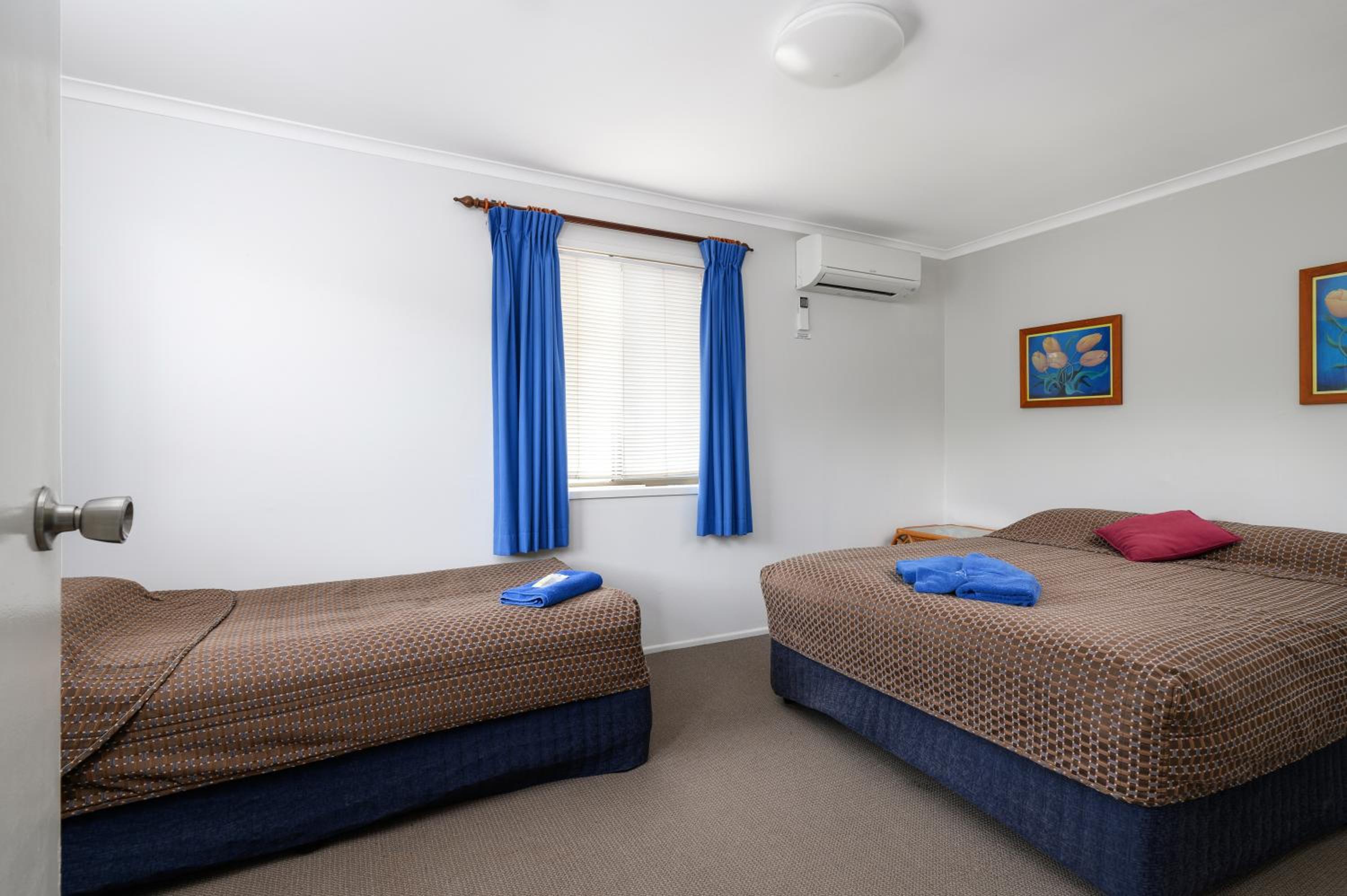 Deluxe Family Room photo 1