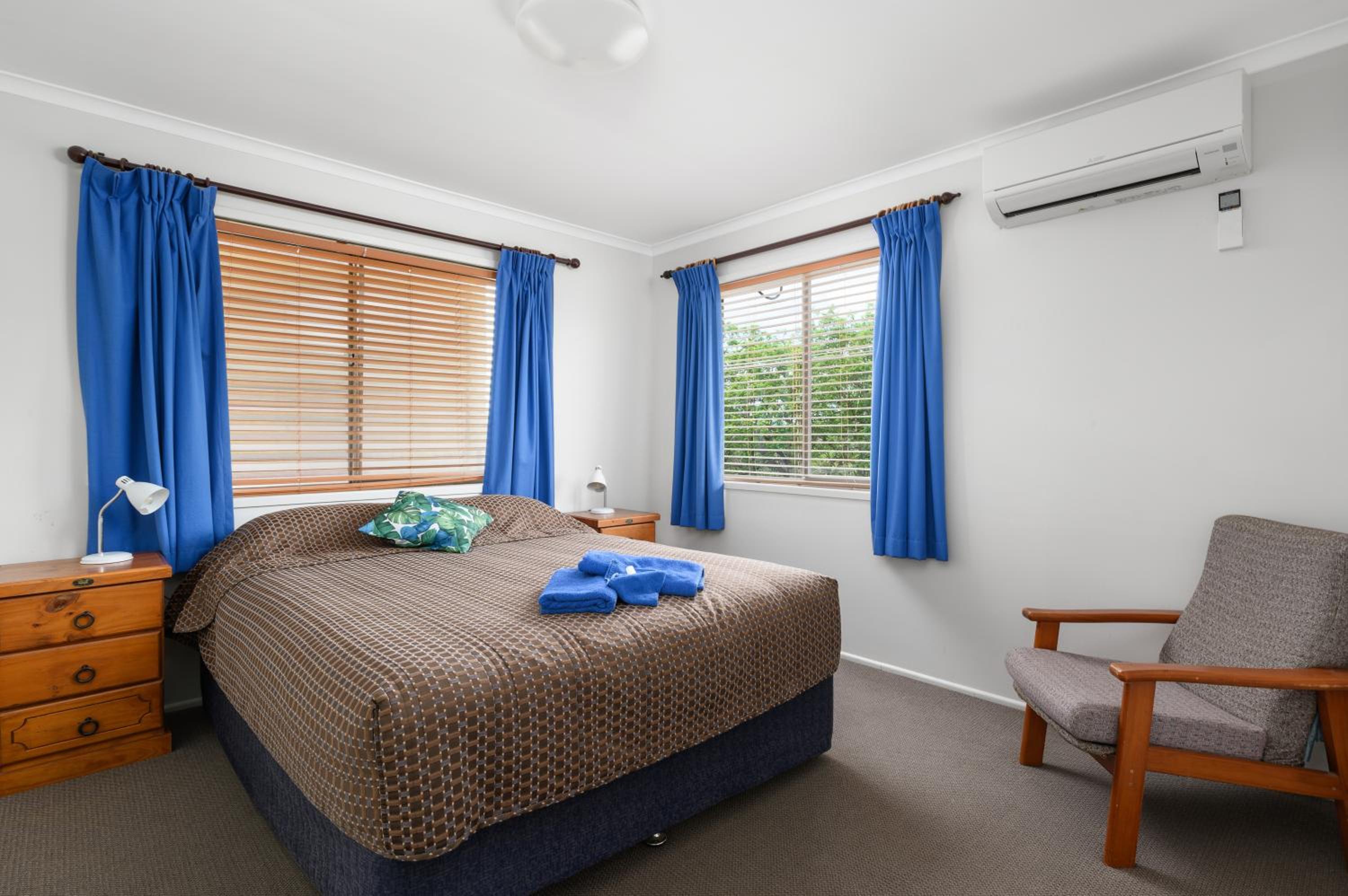 Deluxe Family Room photo 3