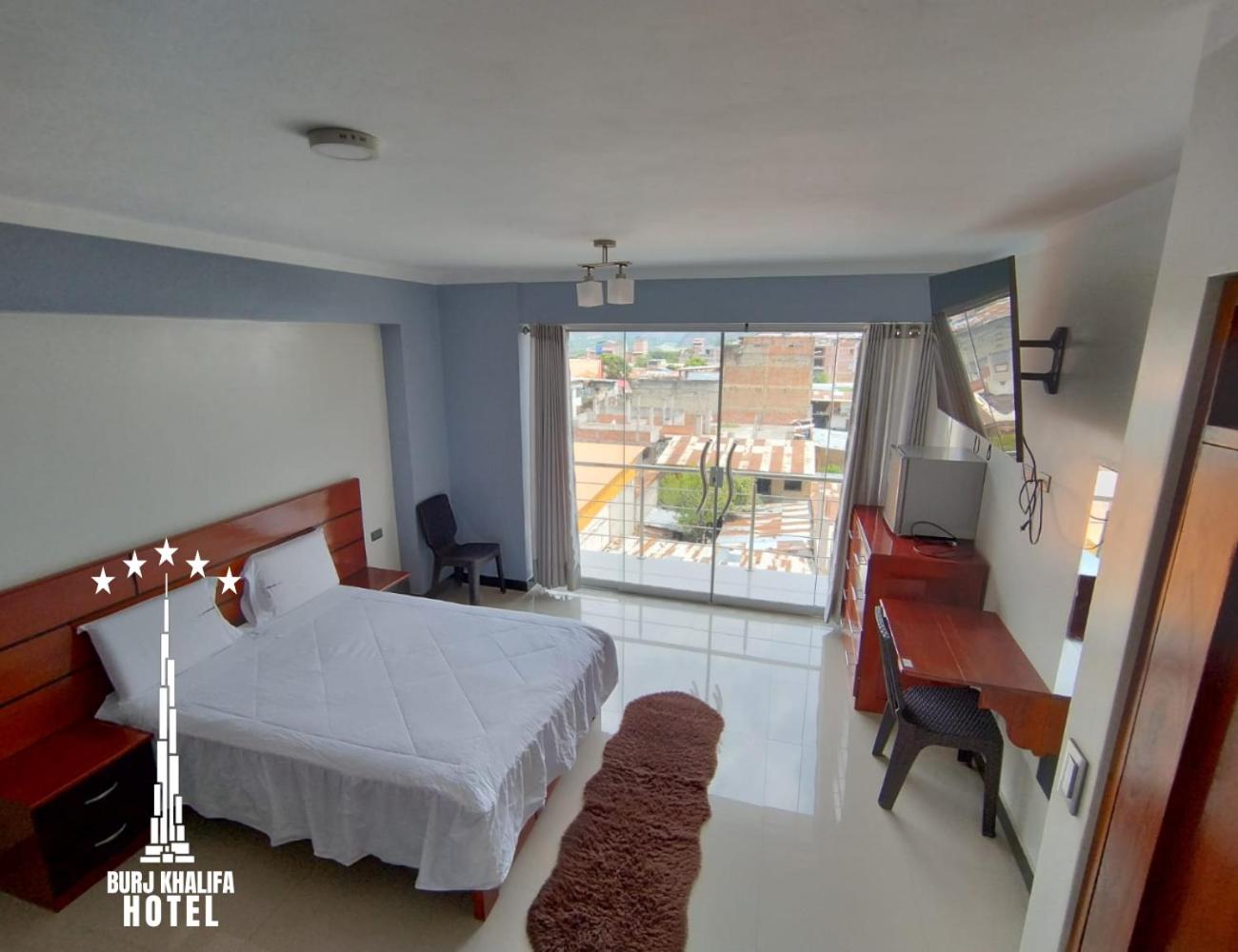 Queen Room with Spa Bath