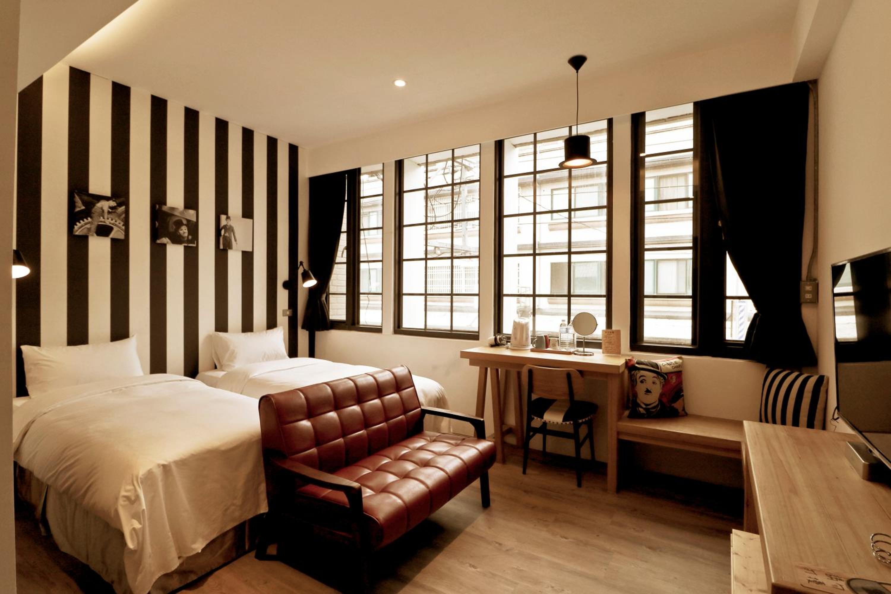 Chaplin Twin Room photo 2