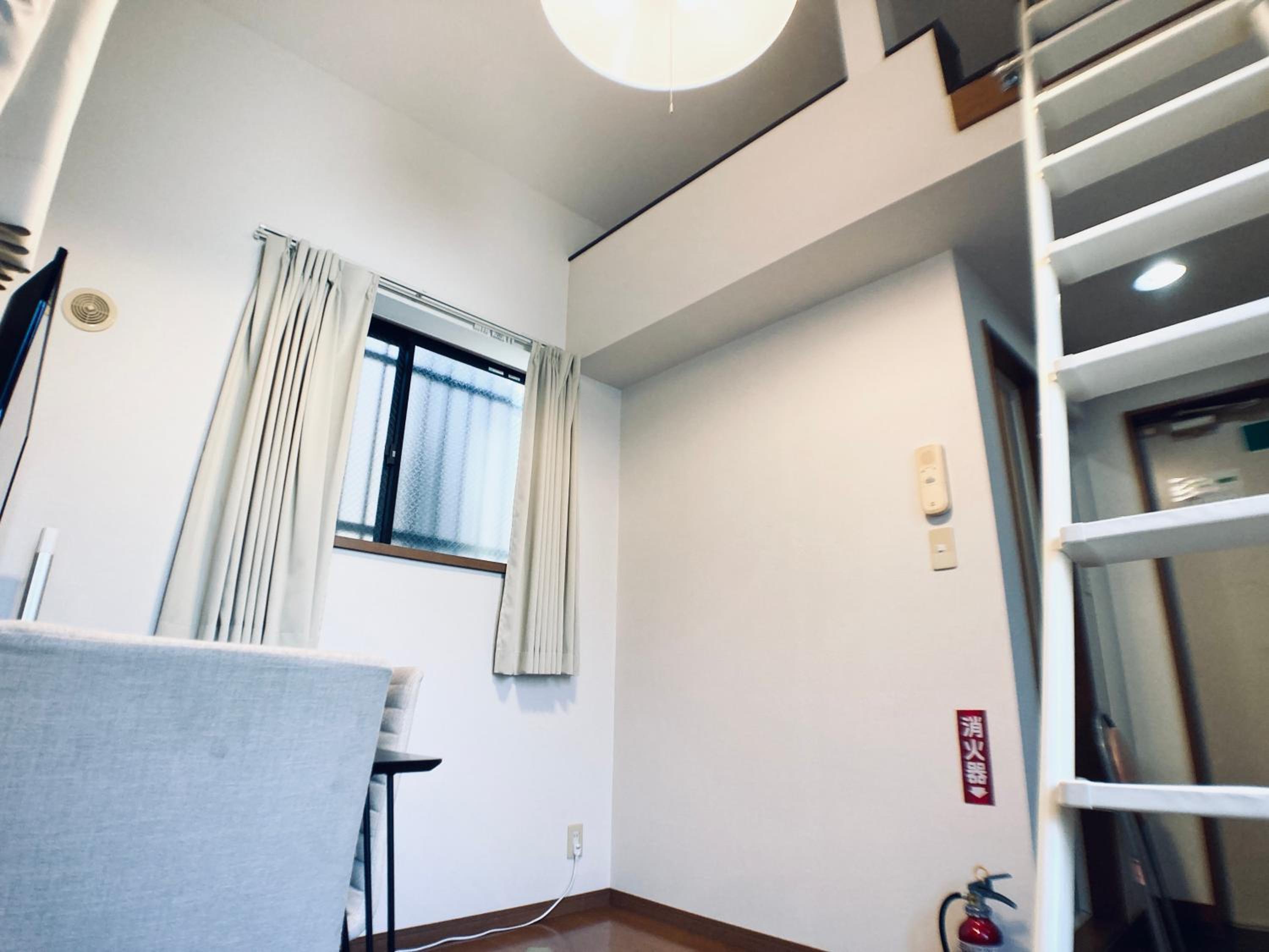 Apartment with Shower photo 3