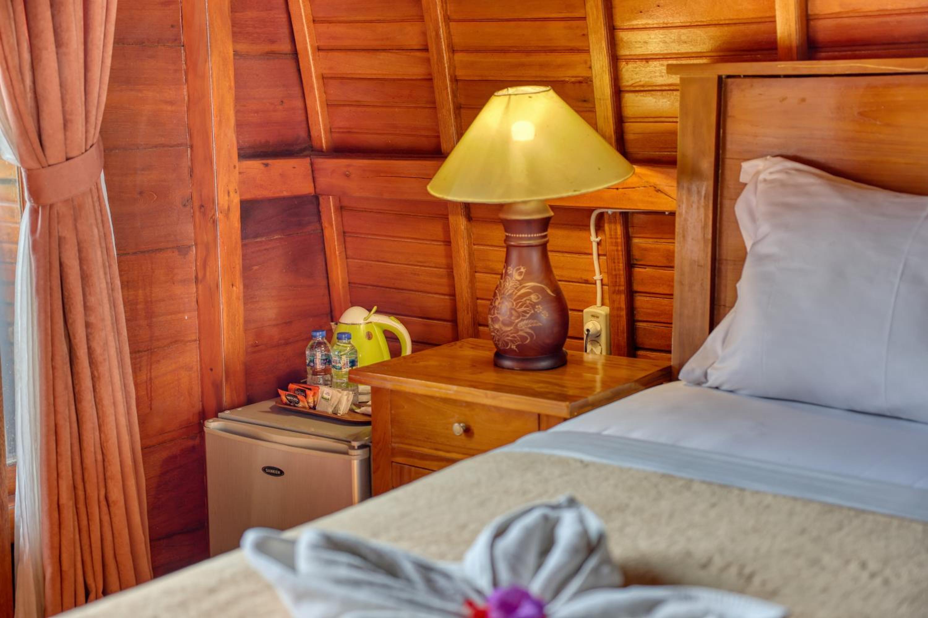 Double Room with Balcony and Sea View - Photo 7