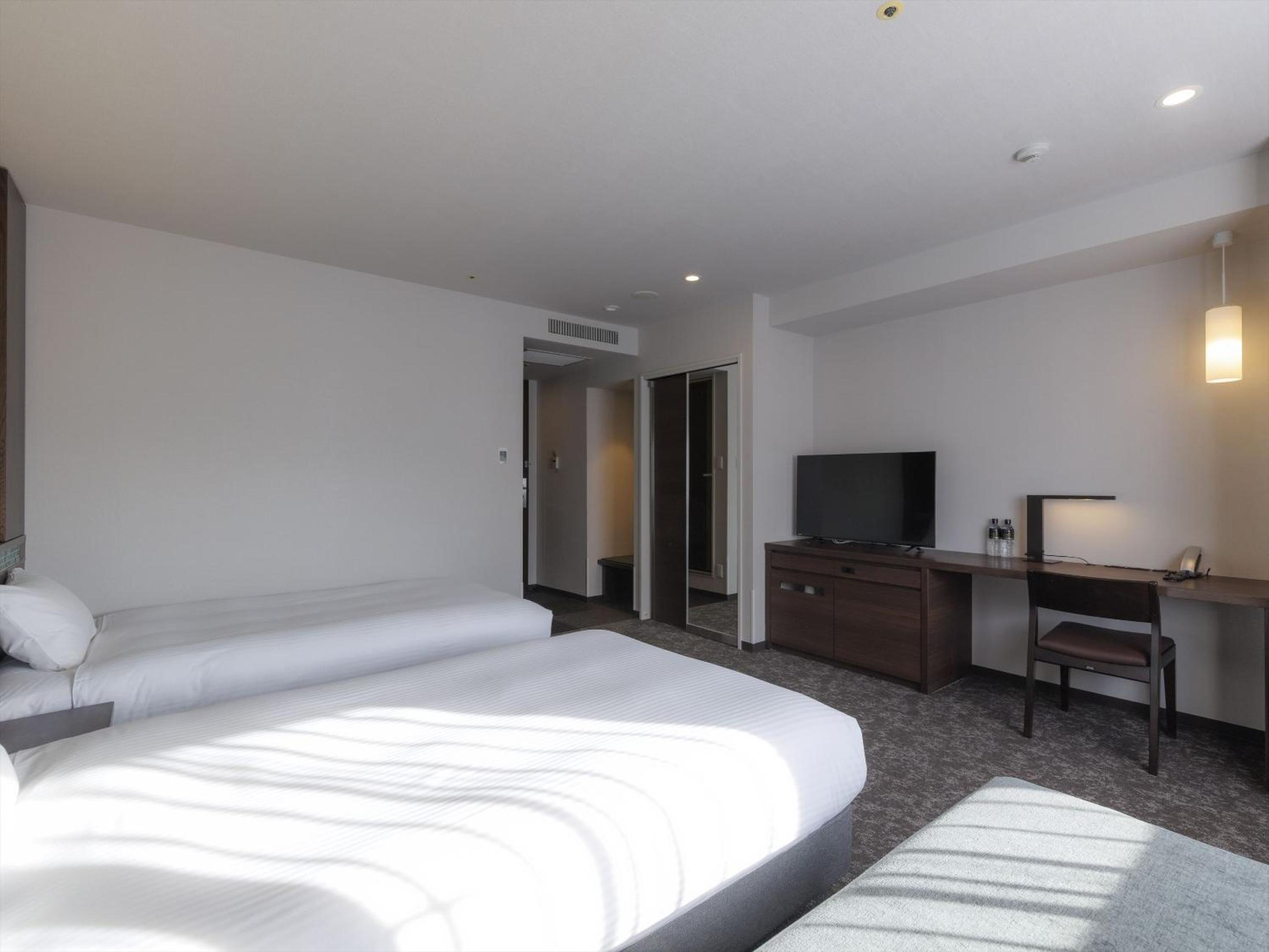 Deluxe Twin Room 1 Adult - Non-Smoking