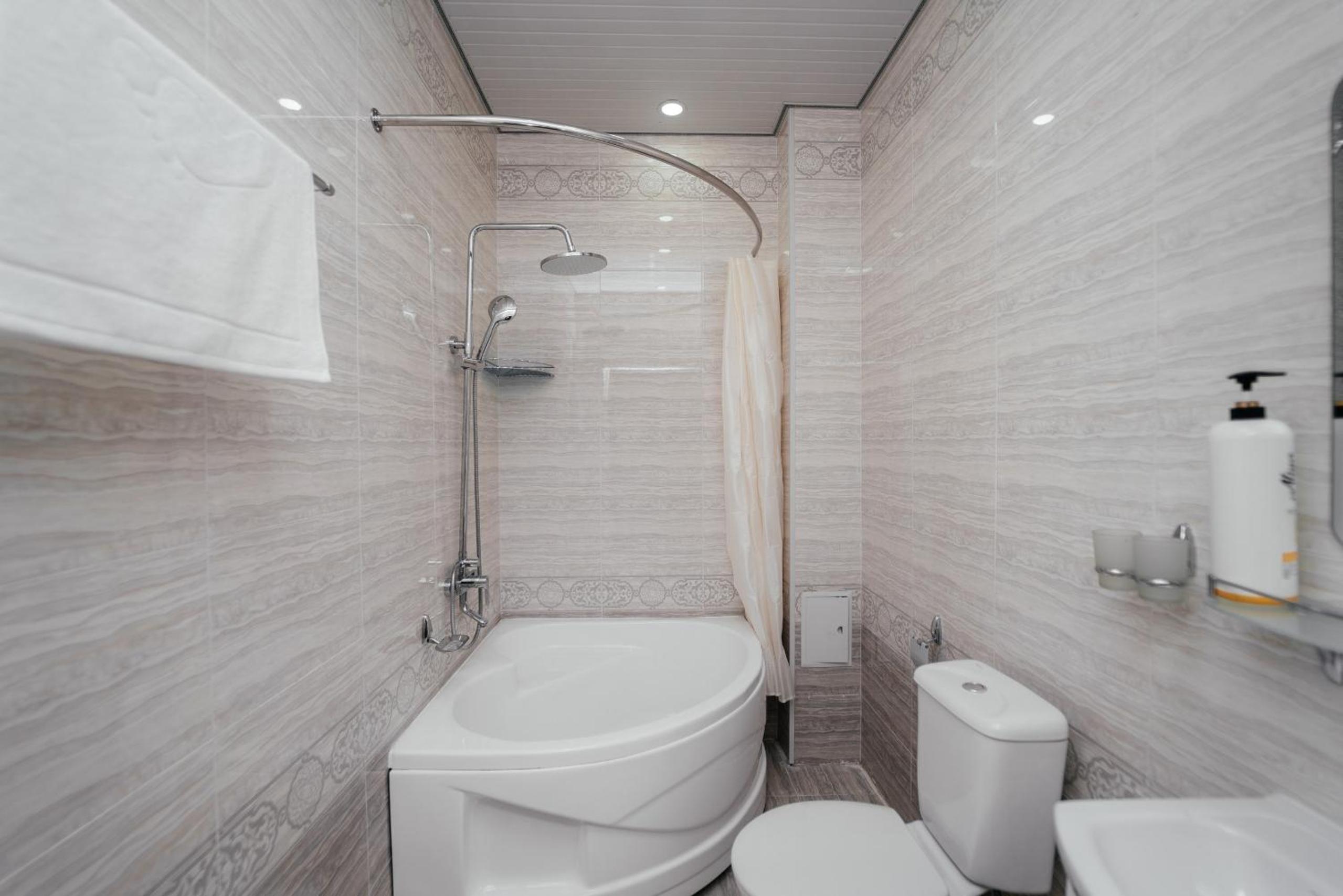 Large Double Room