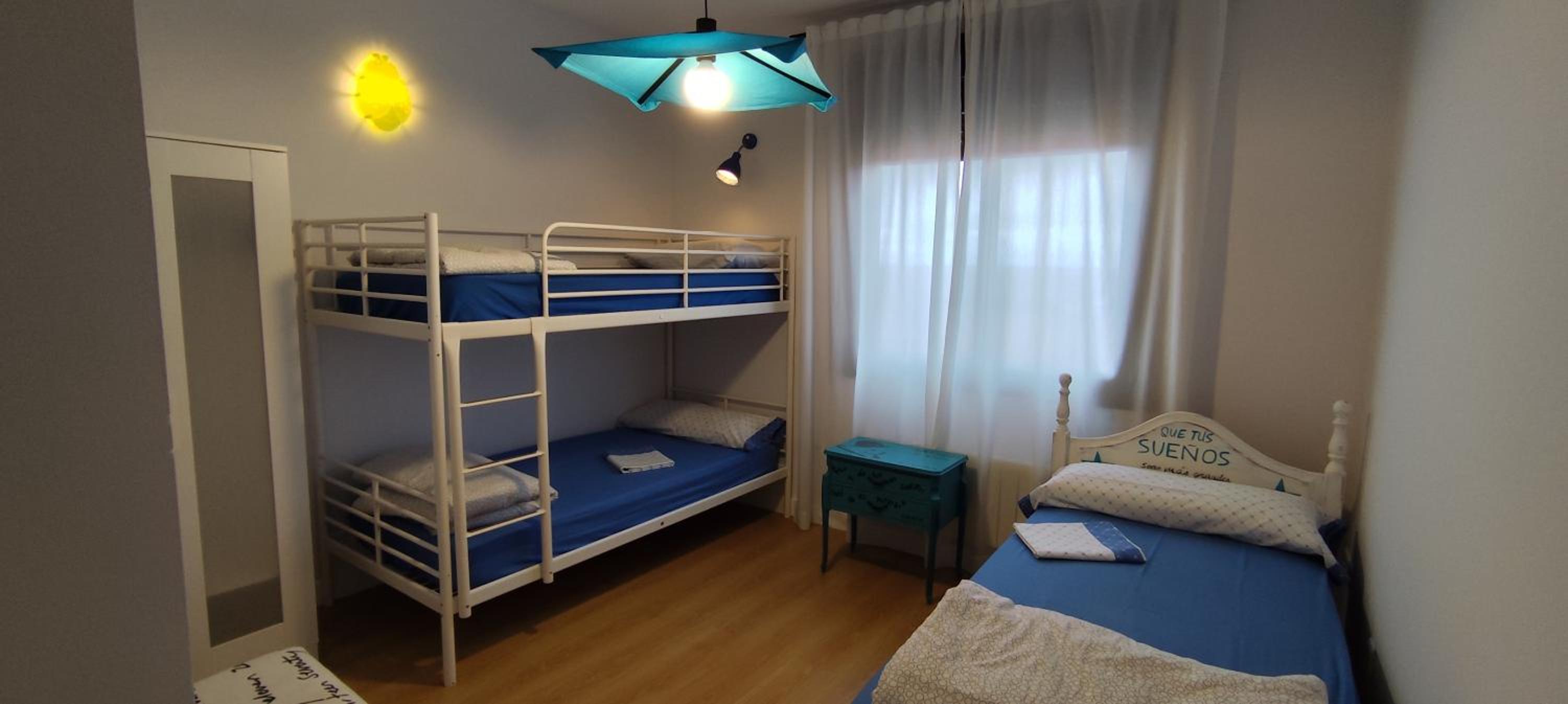 Three-Bedroom Townhouse - Photo 4