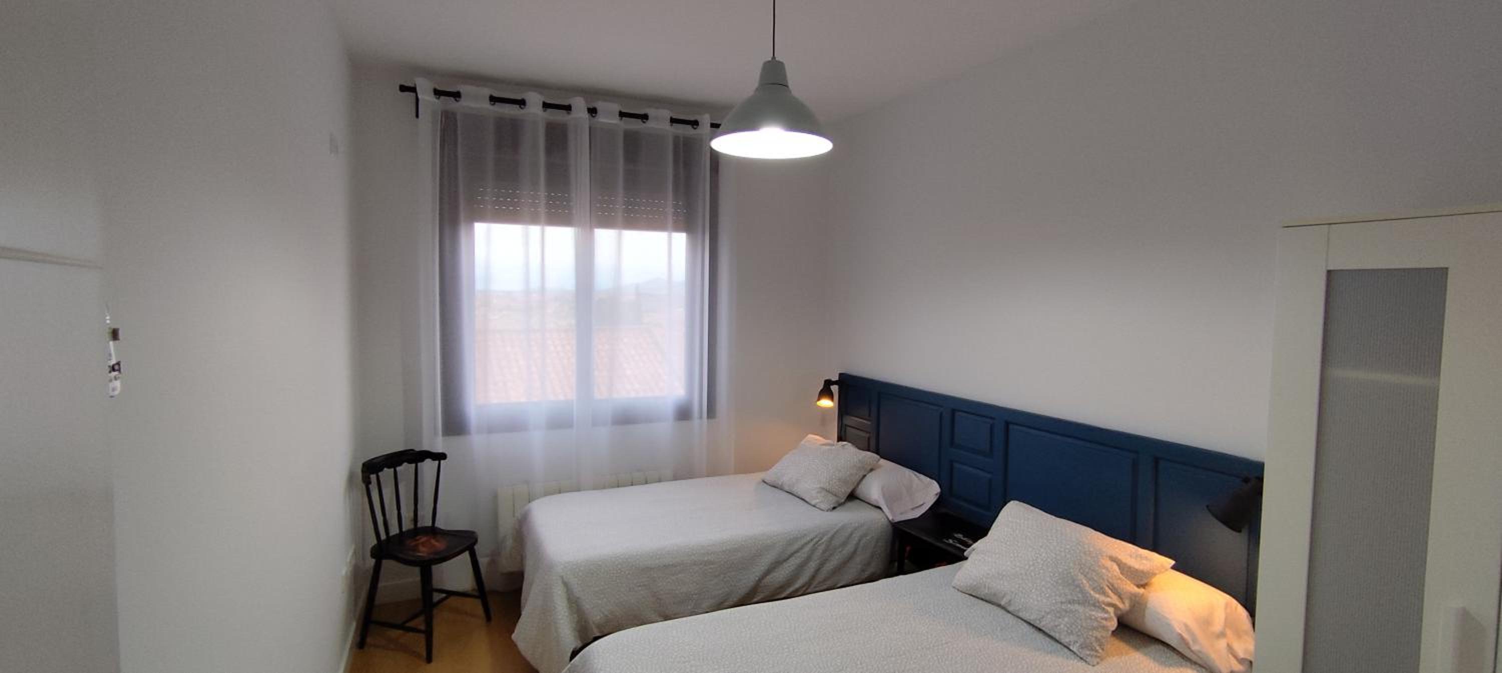 Three-Bedroom Townhouse - Photo 2