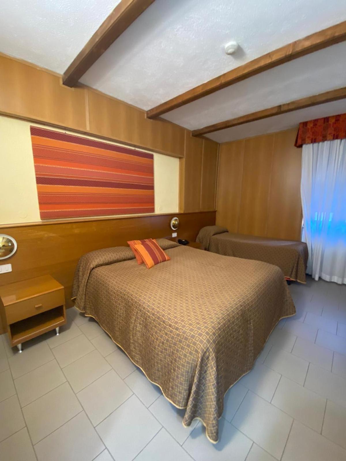 Triple Room - Photo 1
