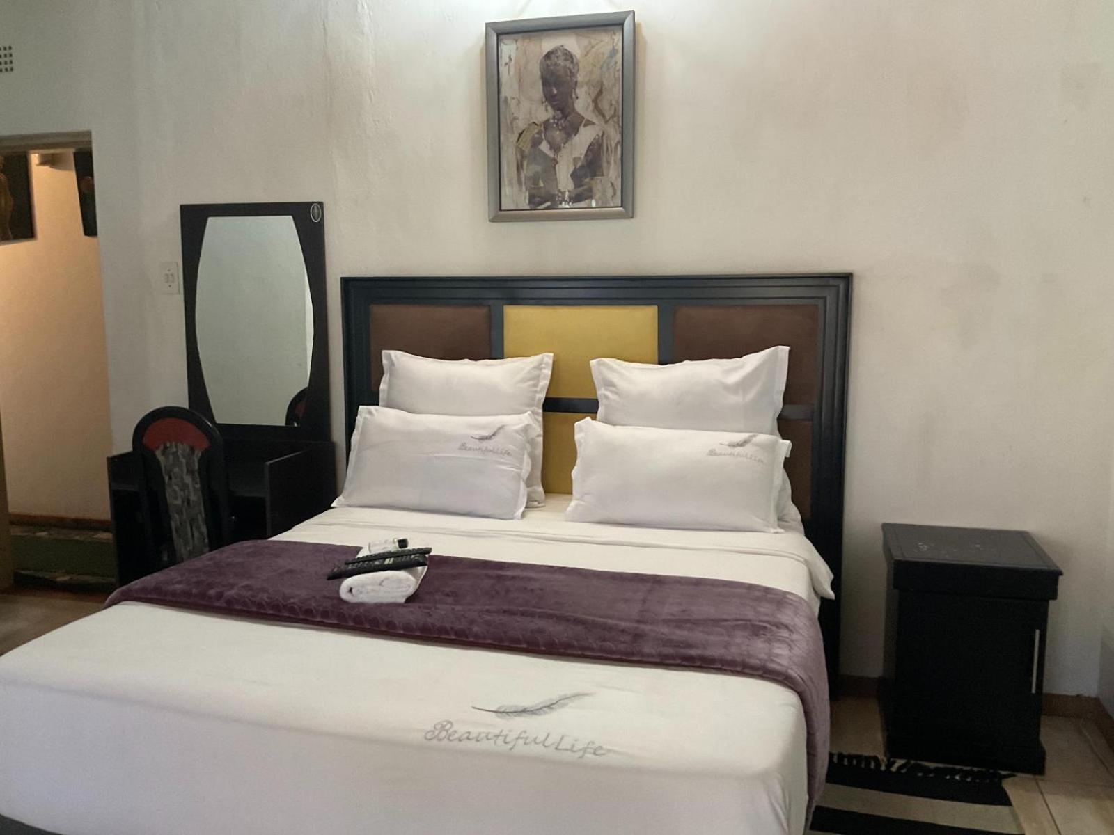 Standard Queen Room photo 1