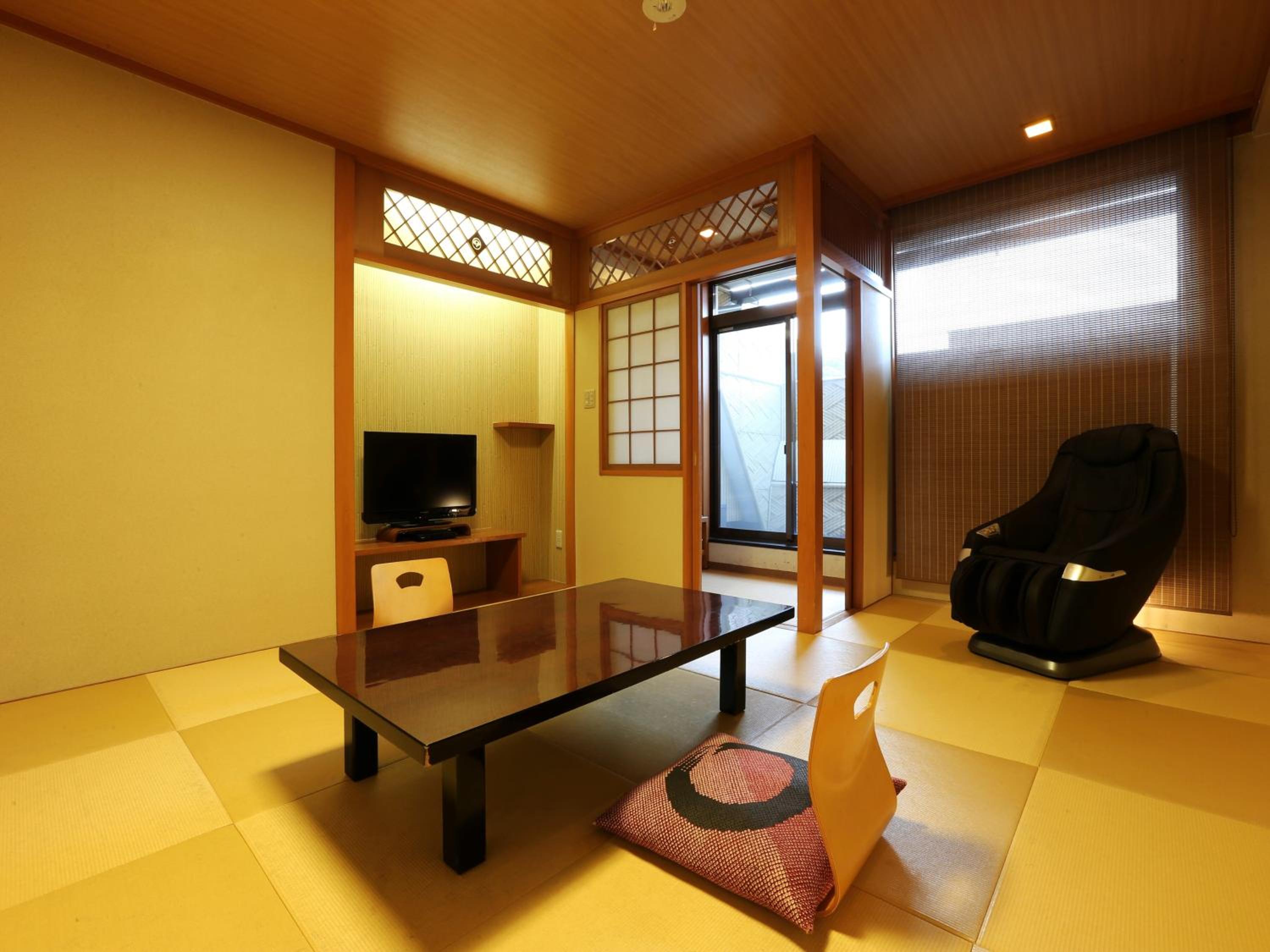 Triple Room with Private Bathroom