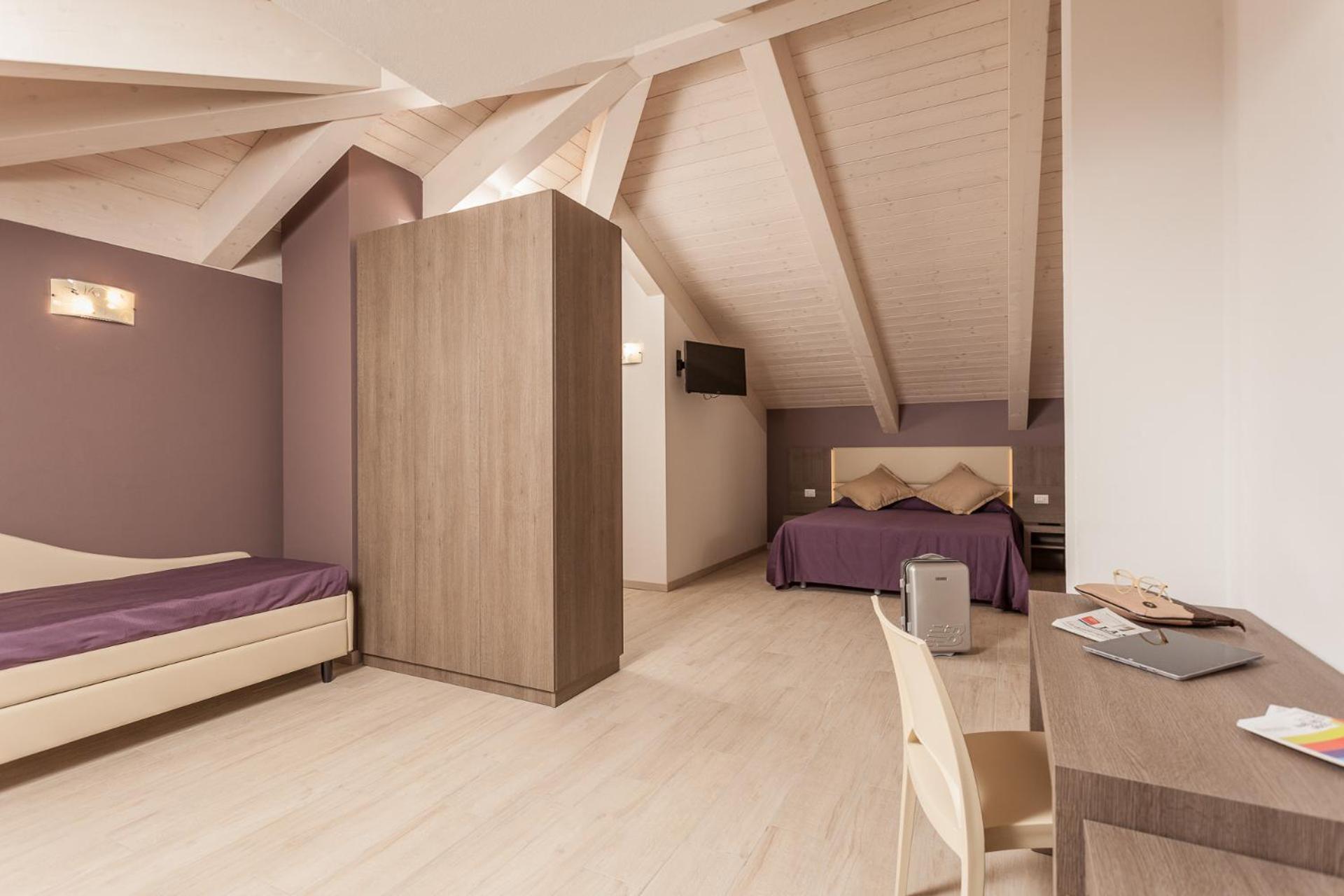 Suite with Spa Bath	with Sea View