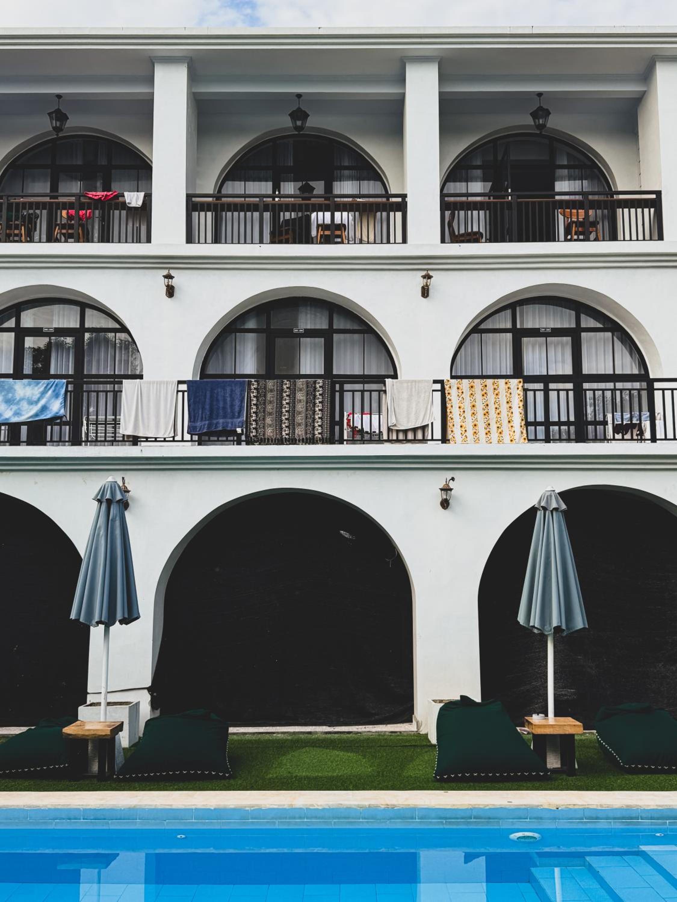Deluxe Double Room with Balcony - Photo 6