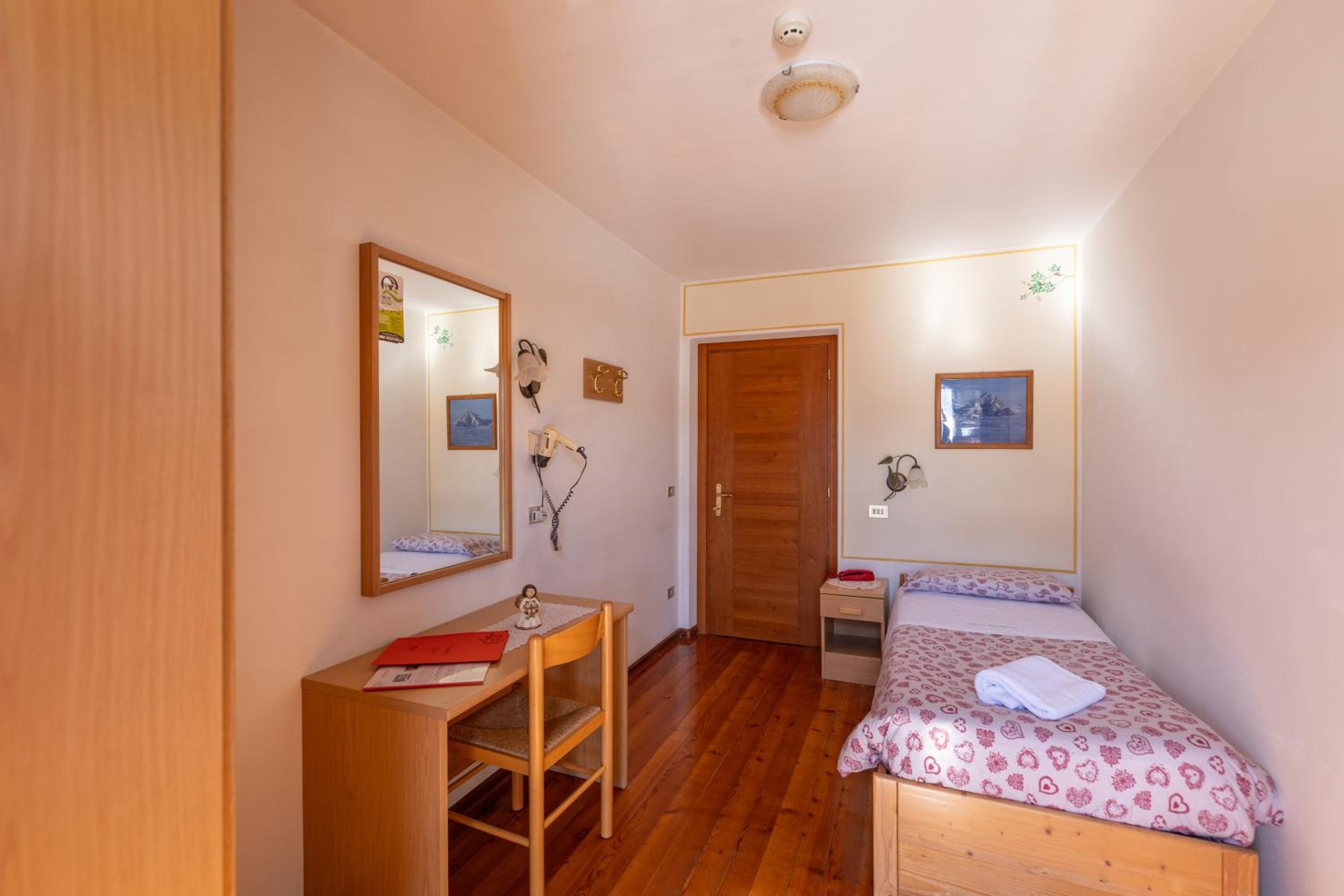 Economy Single Room photo 3
