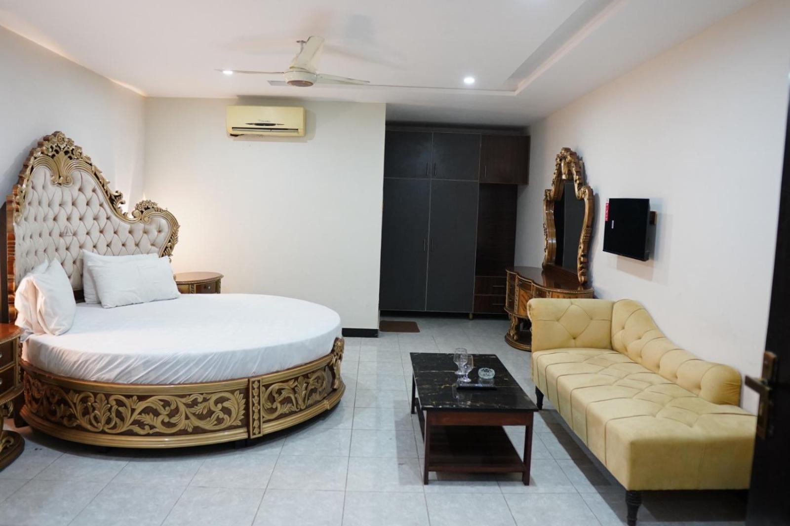 Executive Suite