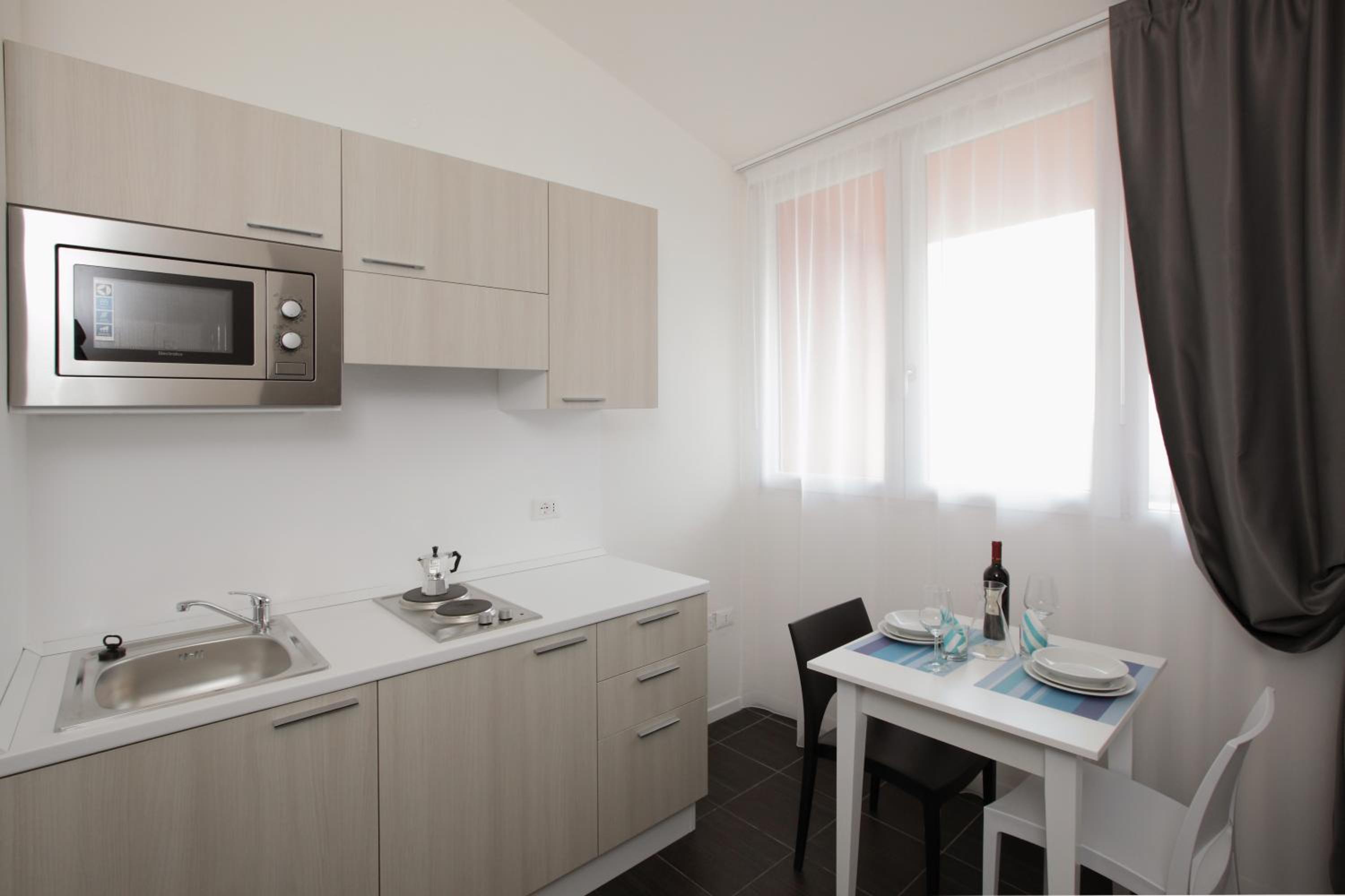 One-Bedroom Apartment photo 2