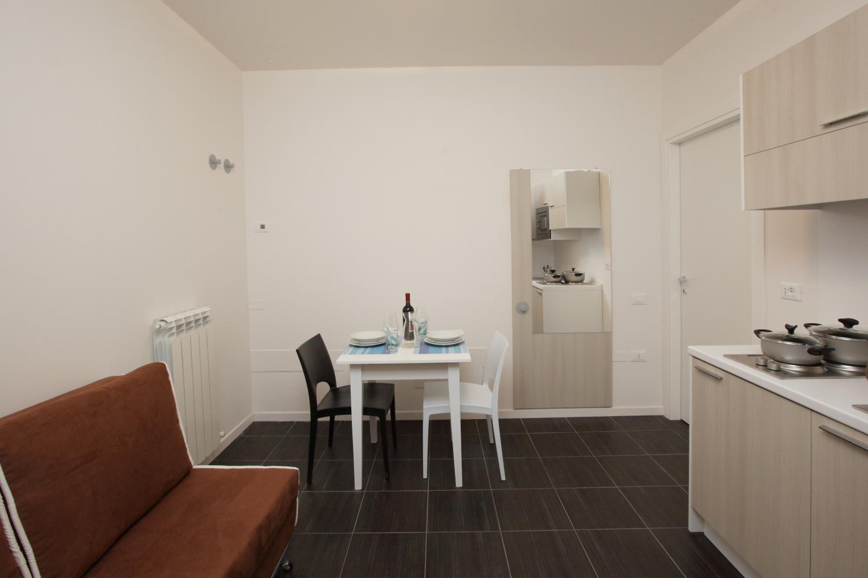 One-Bedroom Apartment with Sofa Bed photo 2