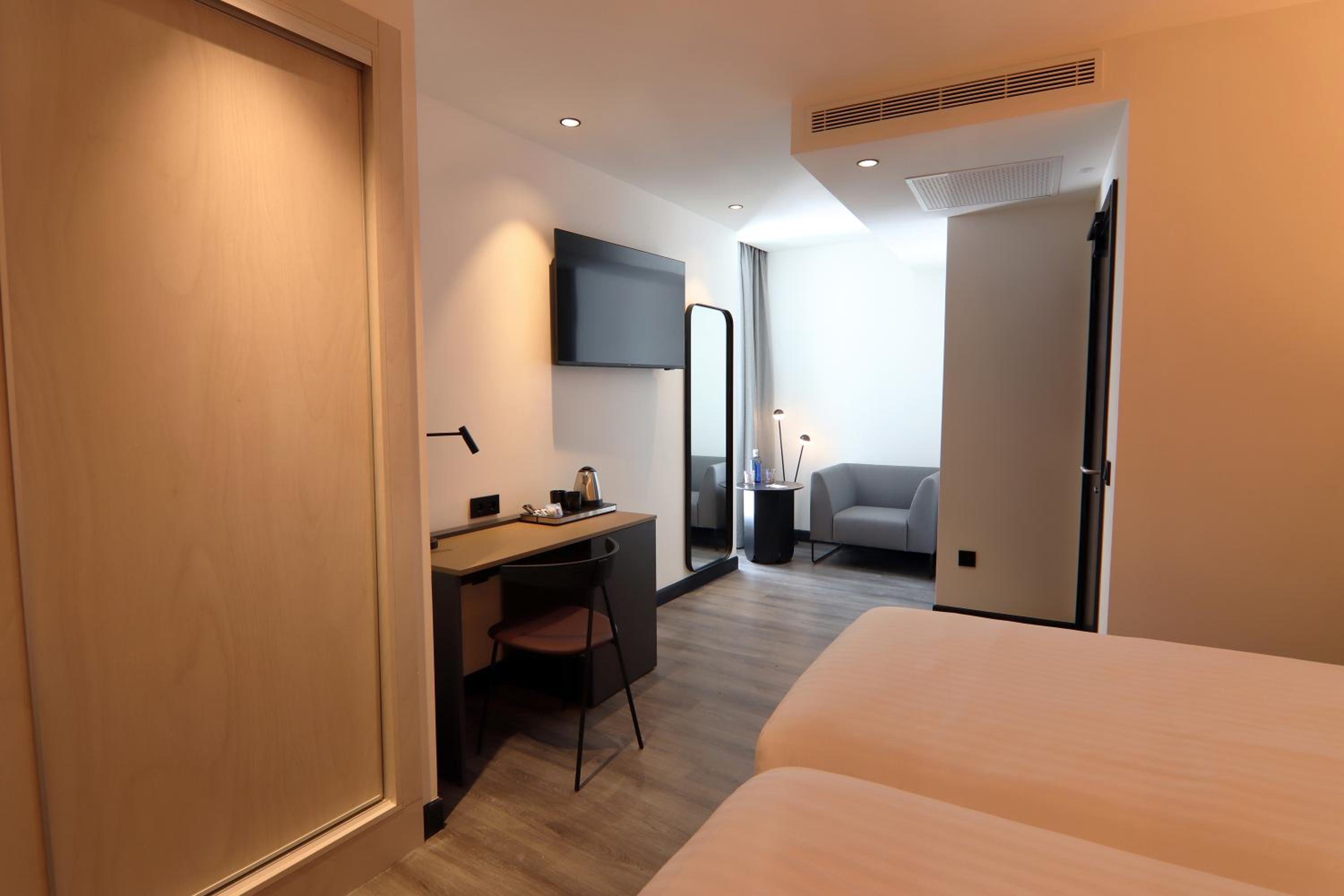 Triple Room - Photo 10