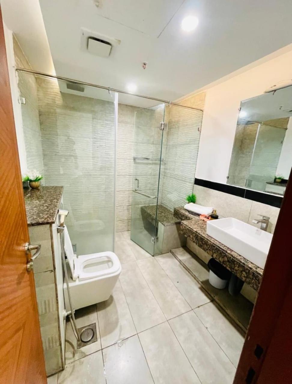 Studio Apartment photo 2