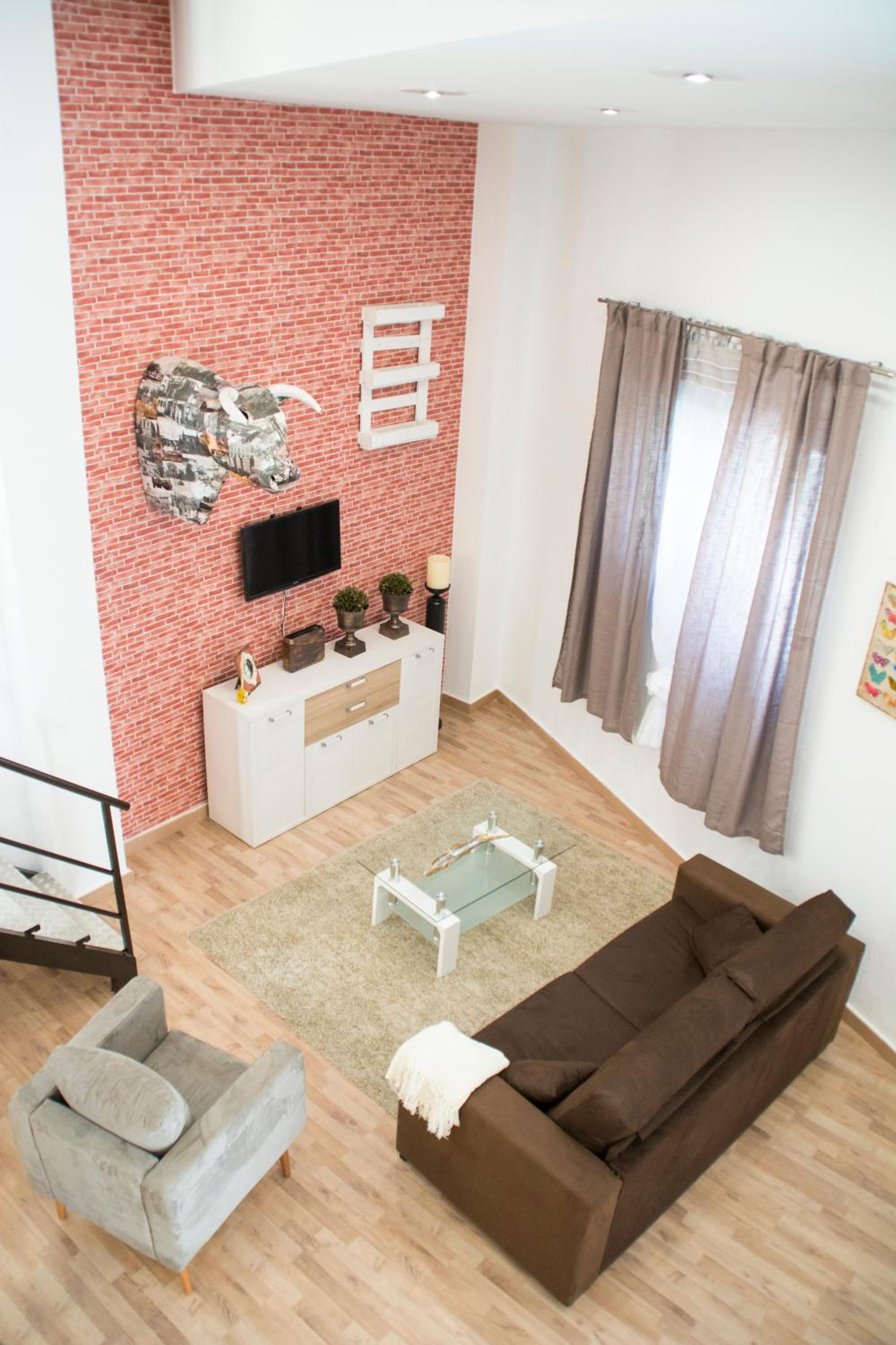 Apartment - Split Level - Photo 34
