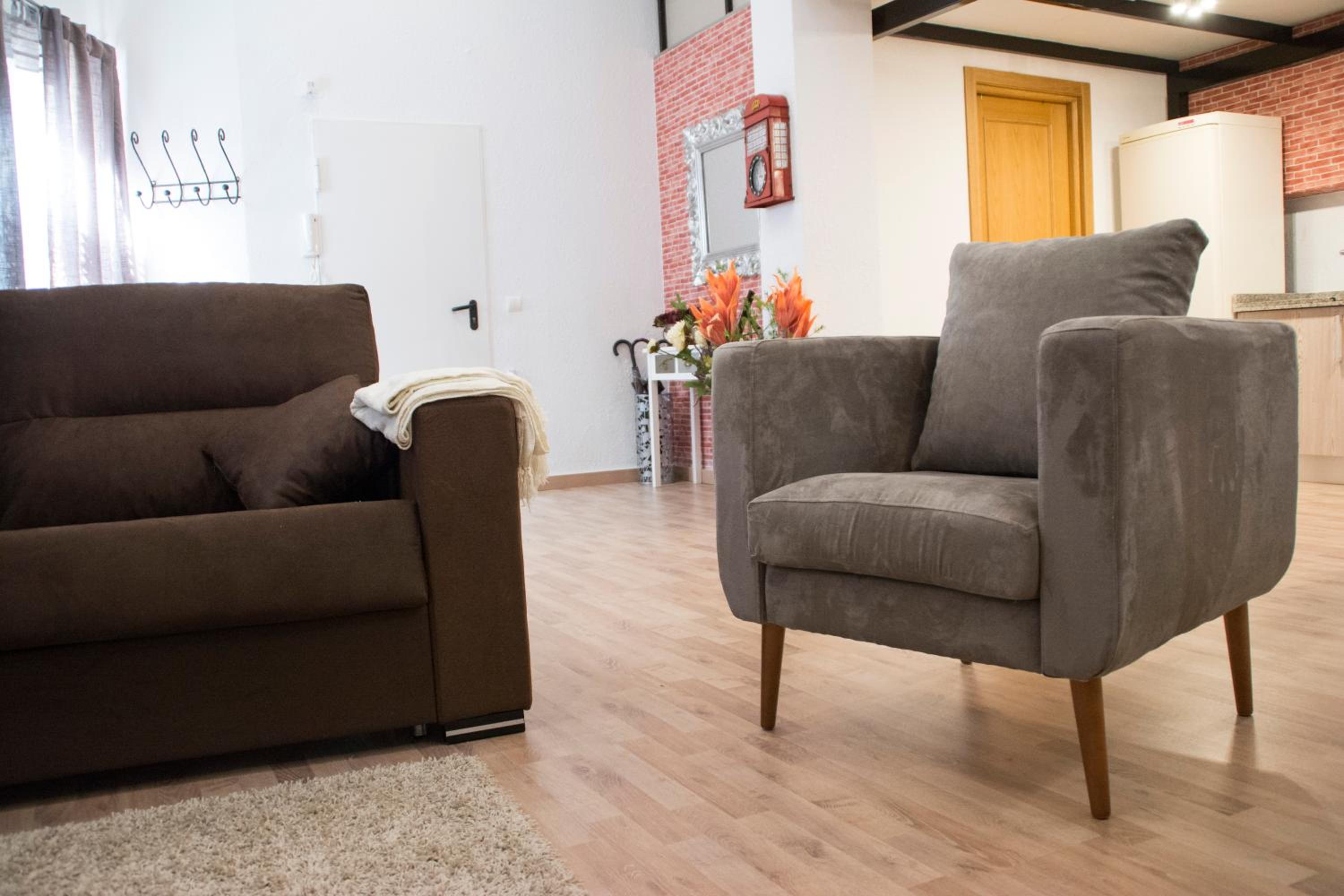 Apartment - Split Level - Photo 49