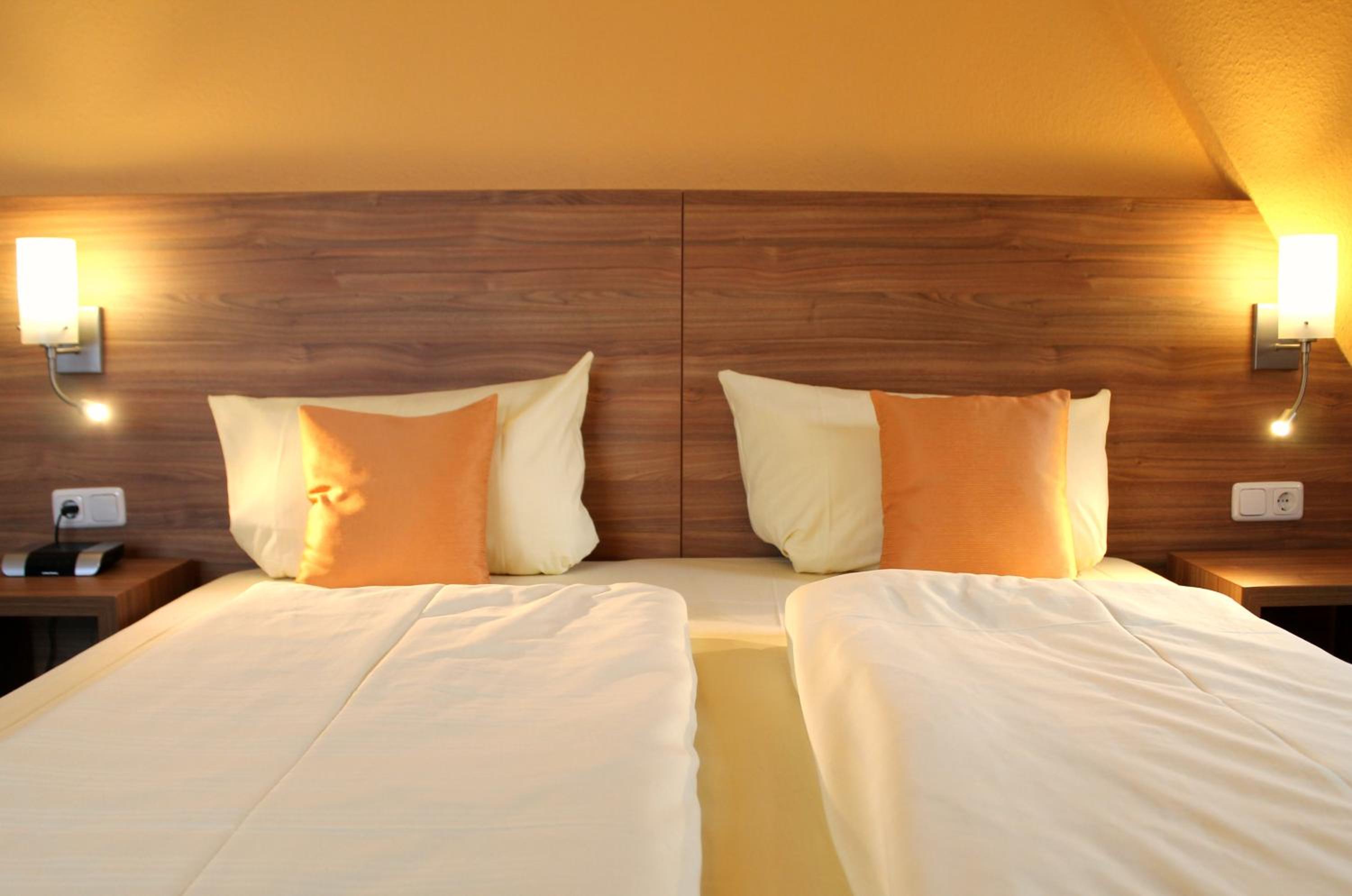 Double Room - Photo 12