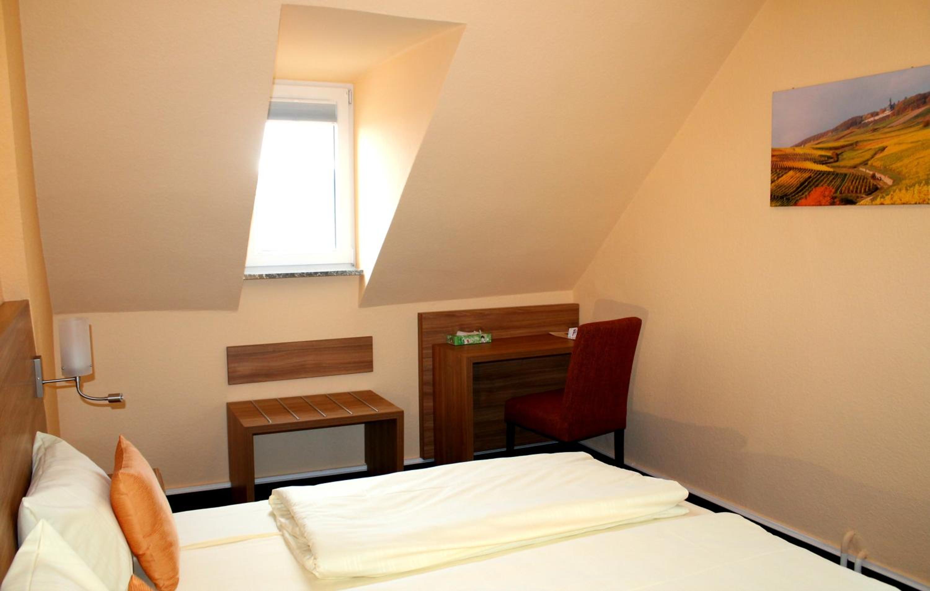 Double Room - Photo 13