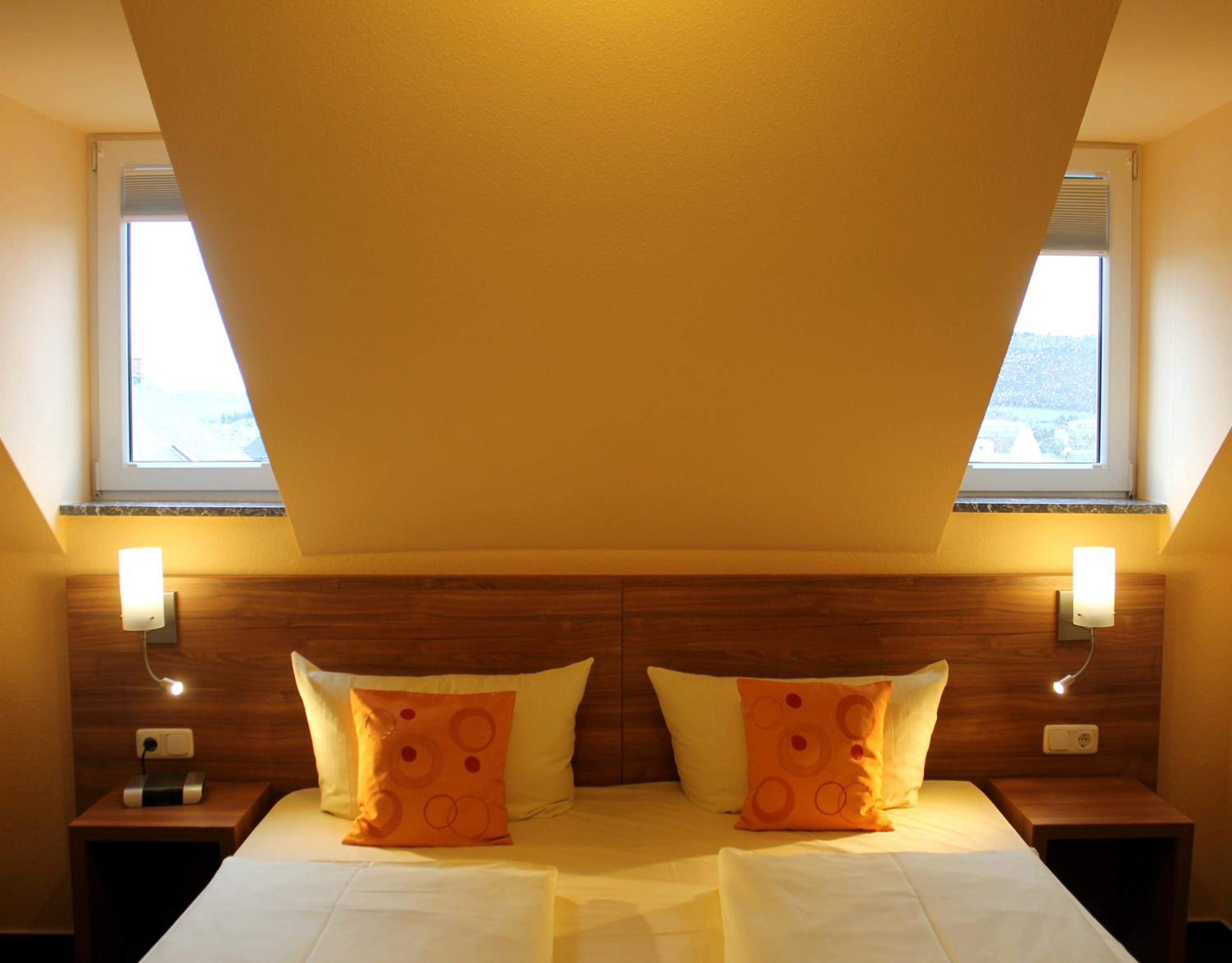 Double Room - Photo 10