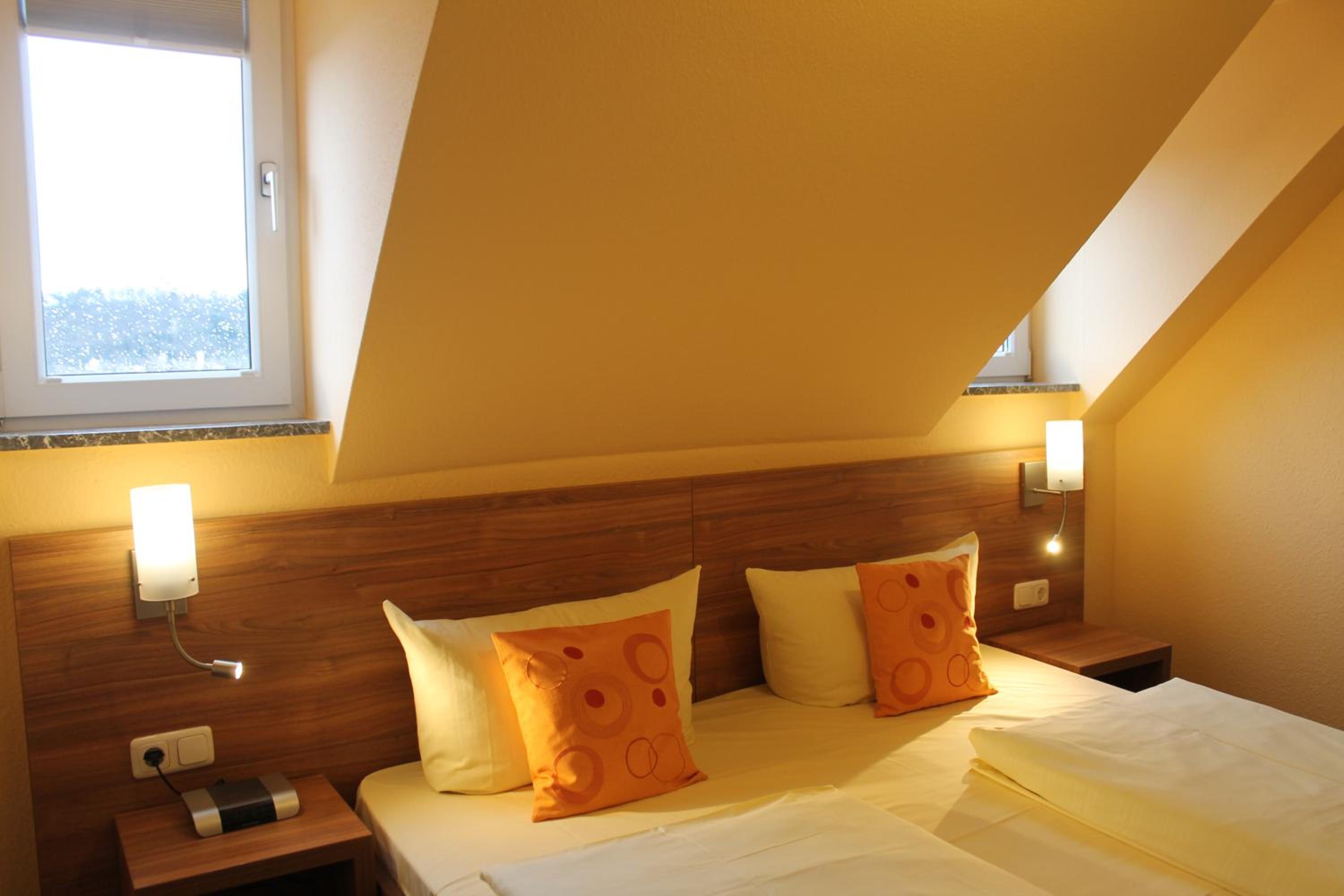 Double Room - Photo 25