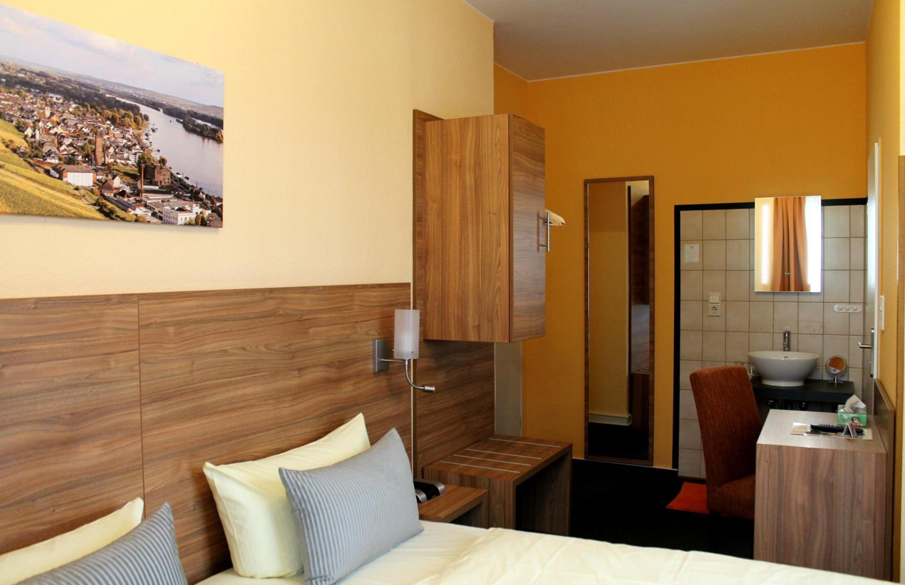 Double Room - Photo 16