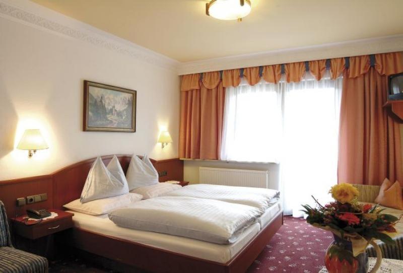 Double Room with Balcony - Photo 1