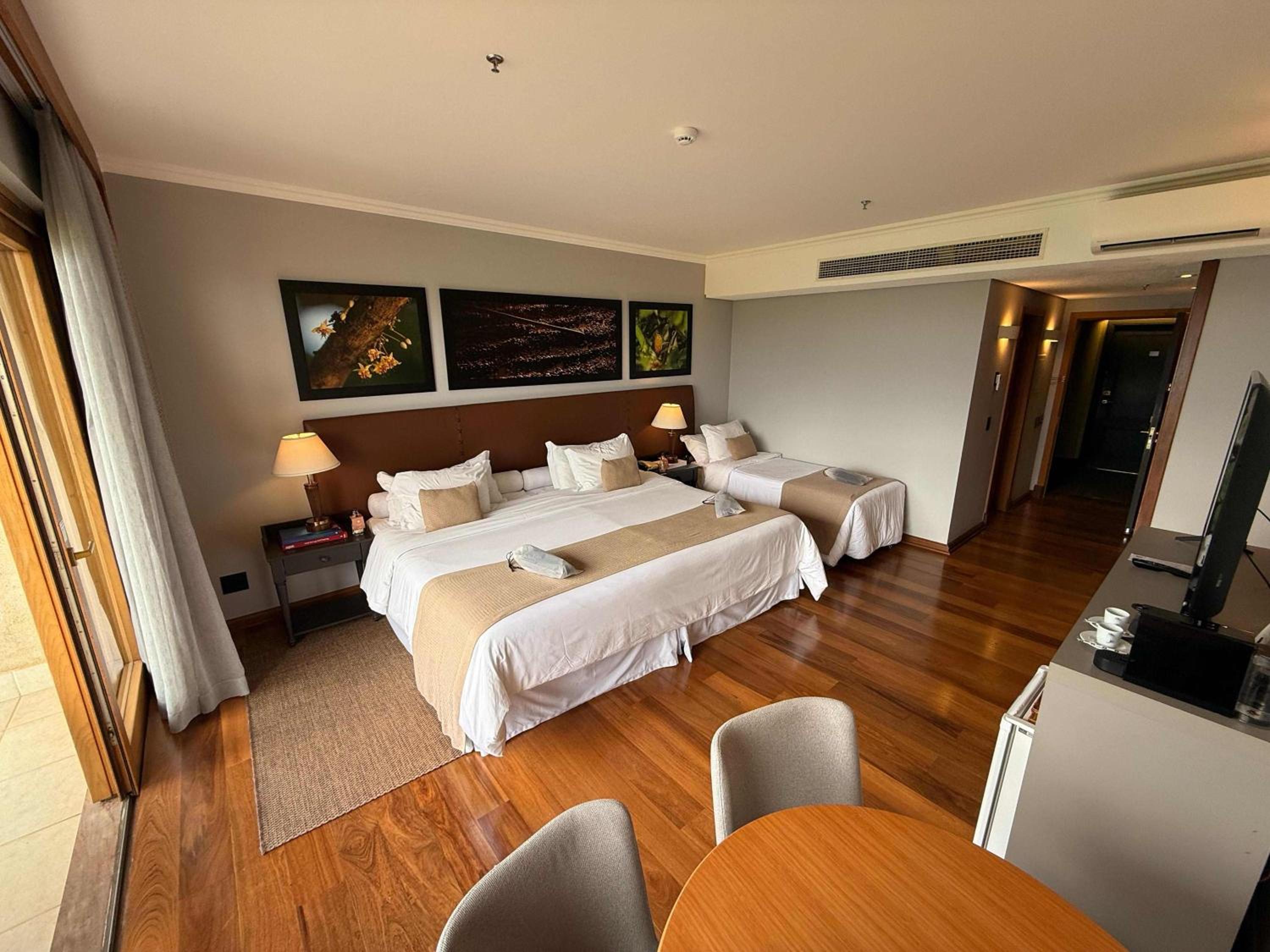 Deluxe Triple Room